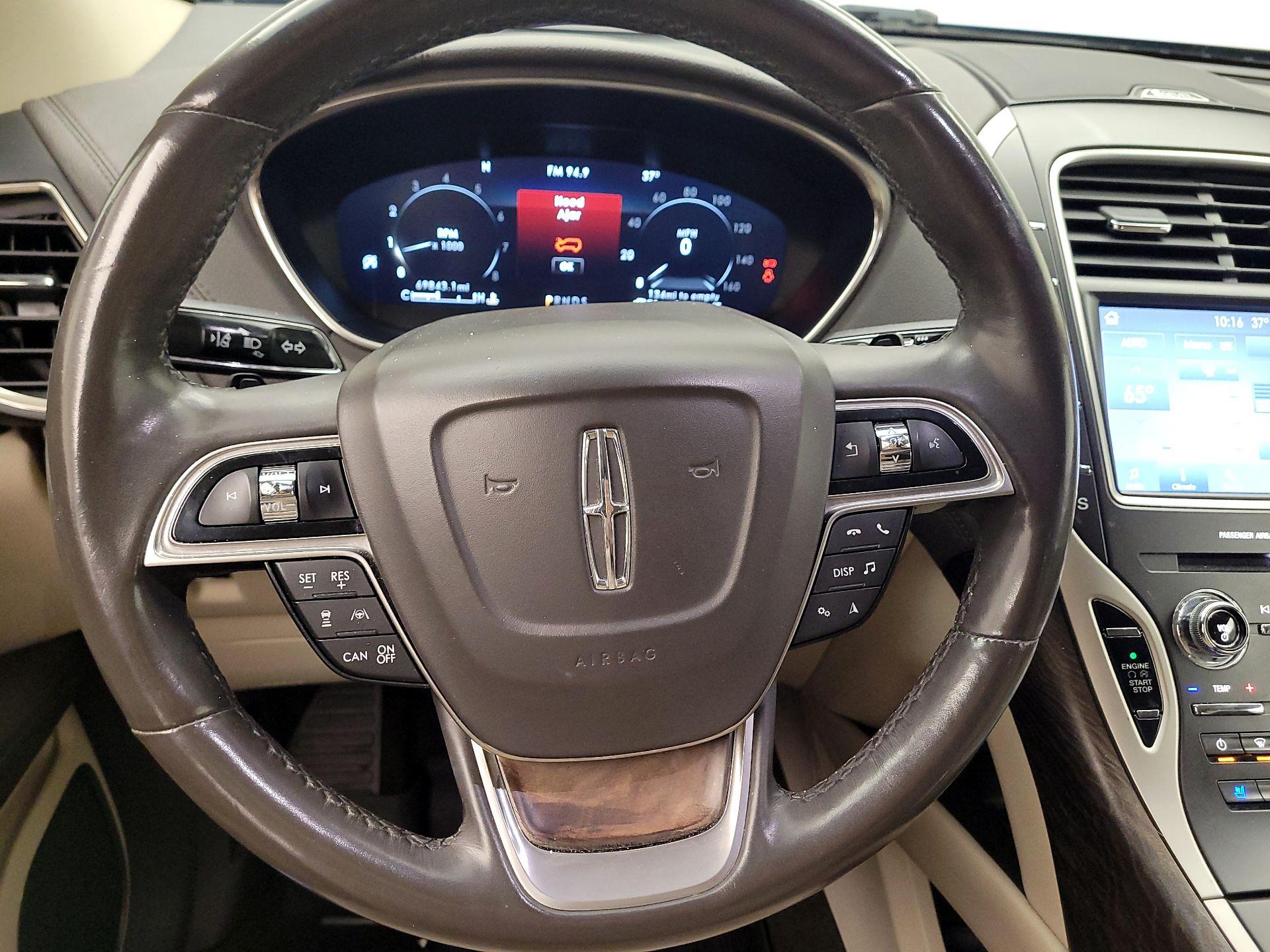 Thumbnail: 2020 Lincoln Nautilus - 10