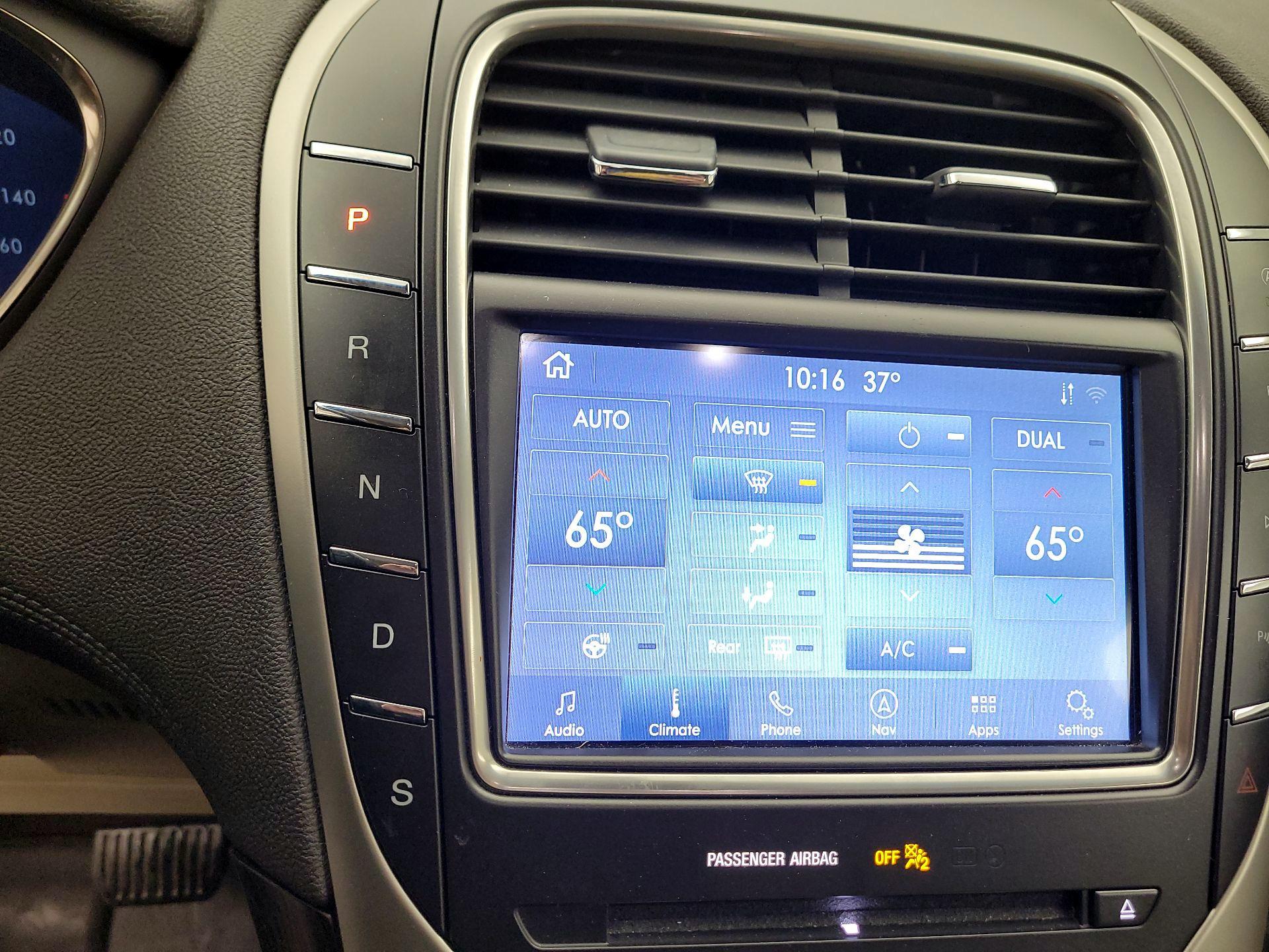 Thumbnail: 2020 Lincoln Nautilus - 15