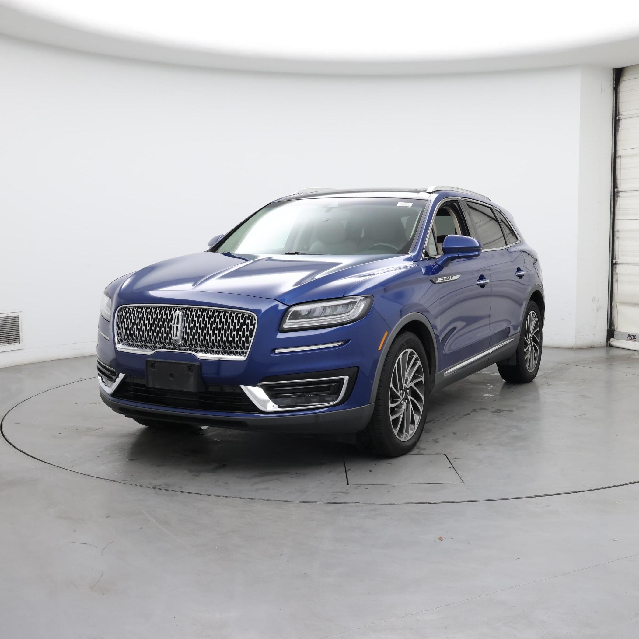 Thumbnail: 2020 Lincoln Nautilus - 4