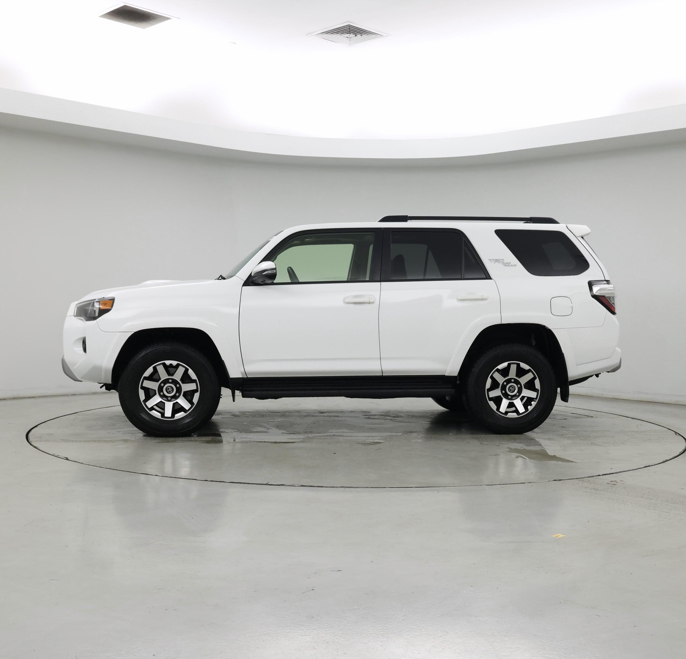 Thumbnail: 2024 Toyota 4Runner - 3