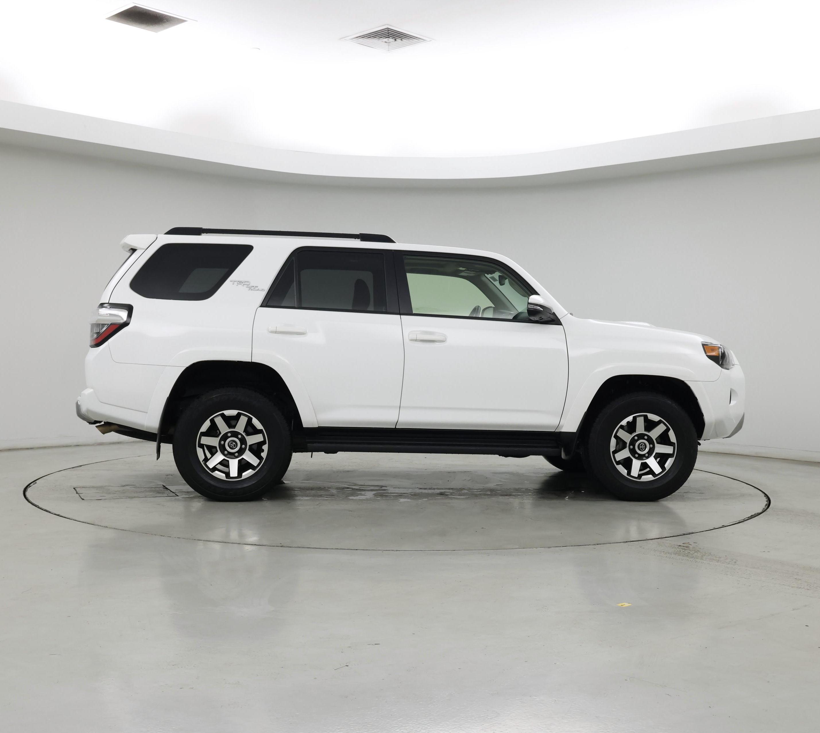 Thumbnail: 2024 Toyota 4Runner - 7