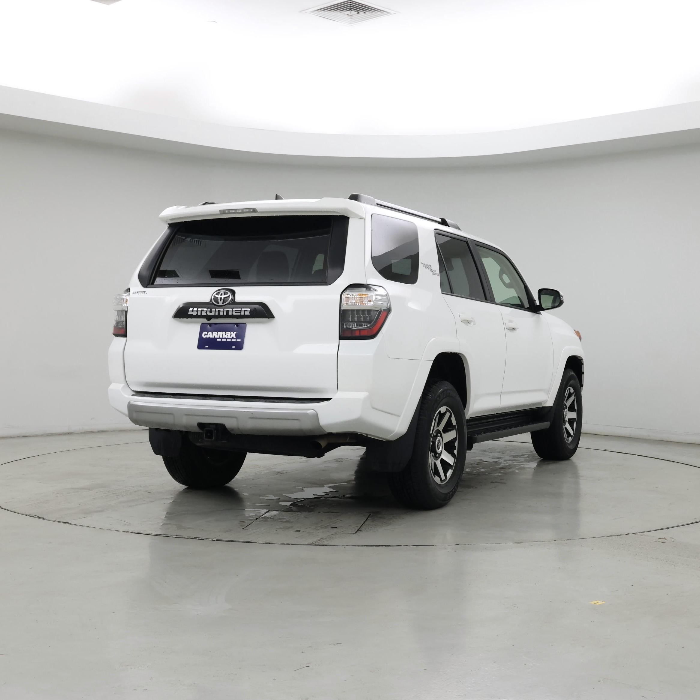 Thumbnail: 2024 Toyota 4Runner - 8