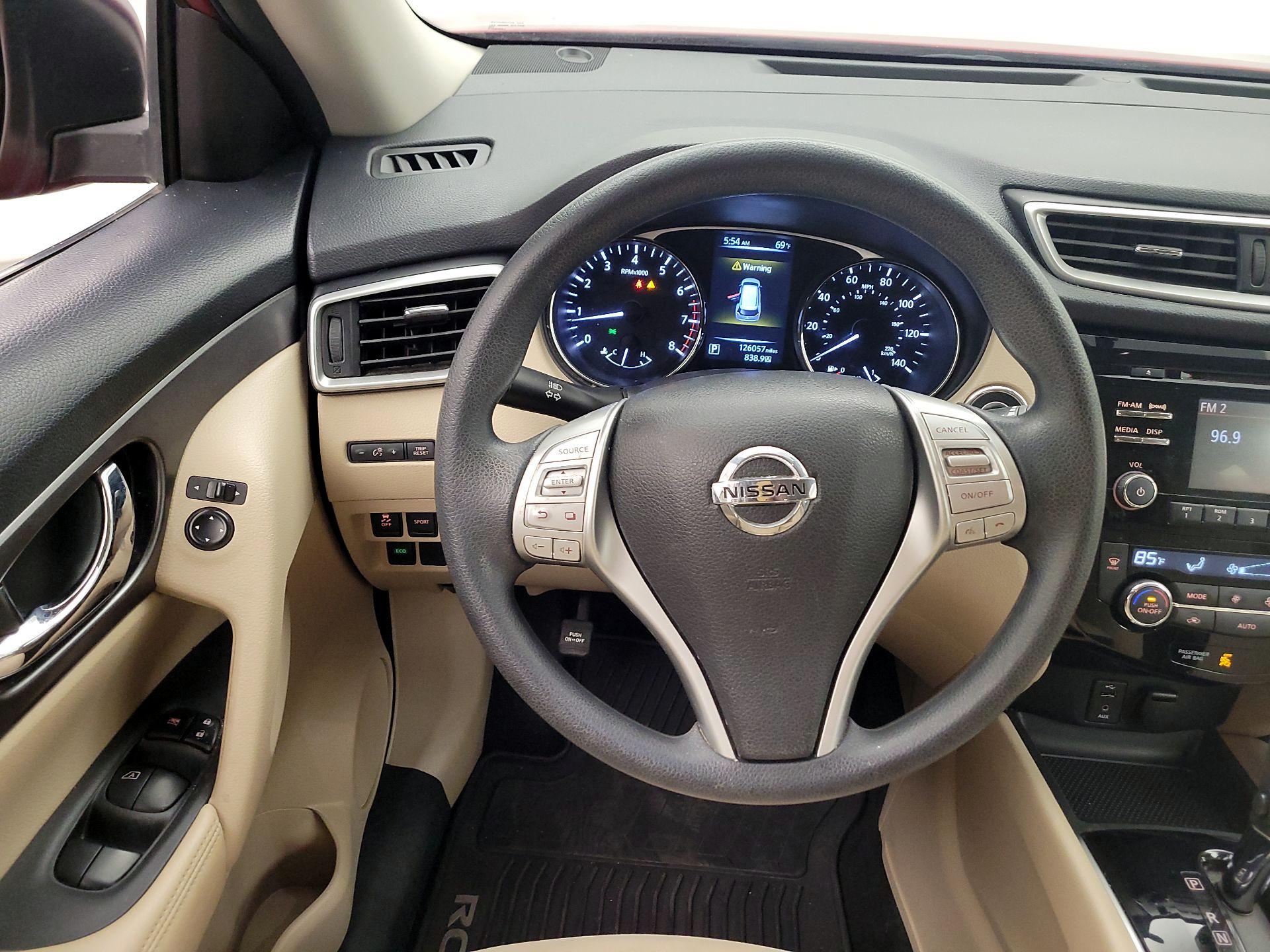 Thumbnail: 2016 Nissan Rogue - 10