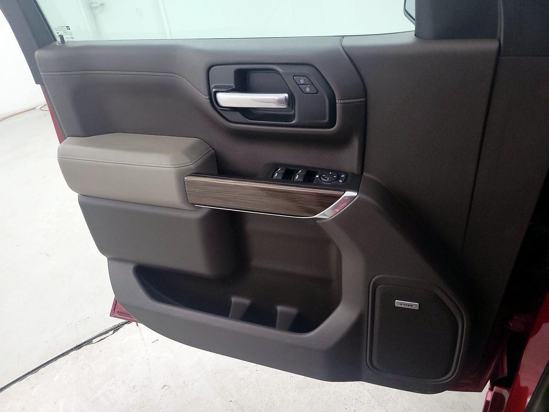 Thumbnail: 2020 Chevrolet Silverado 1500 - 12