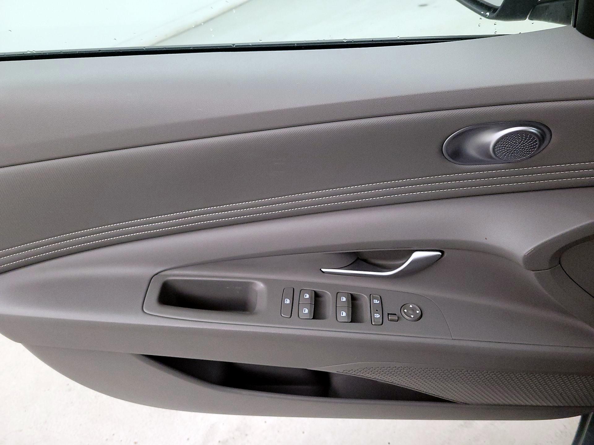 Thumbnail: 2023 Hyundai Elantra - 12