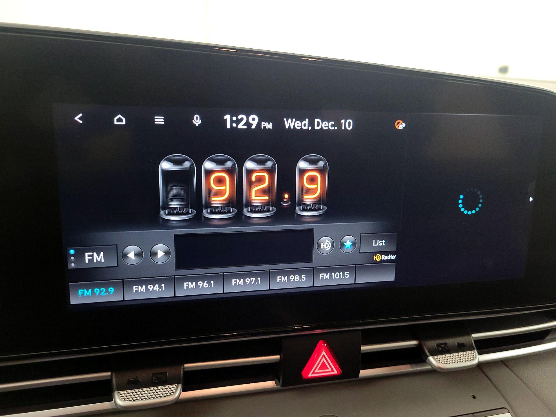 Thumbnail: 2023 Hyundai Elantra - 16