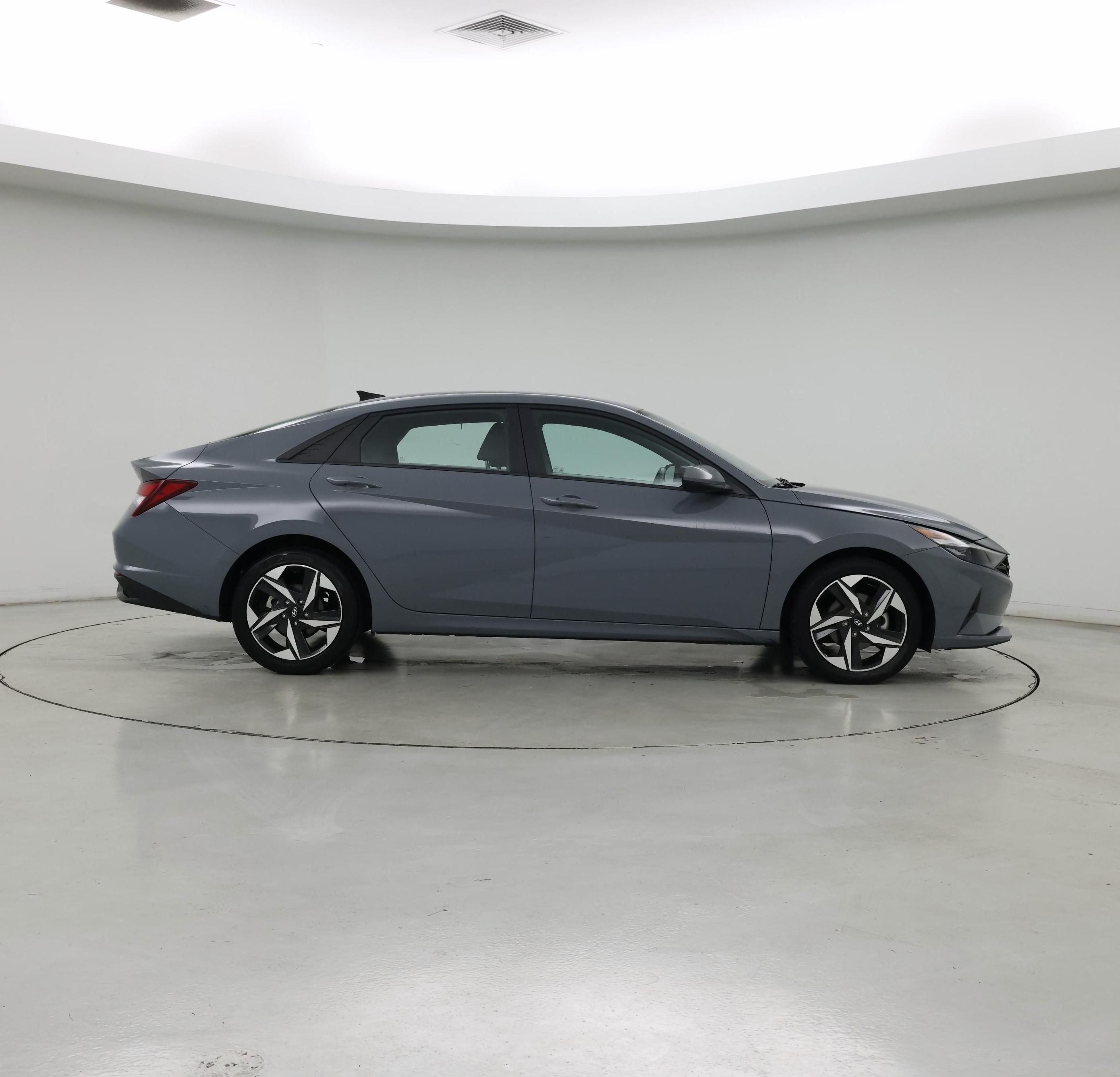 Thumbnail: 2023 Hyundai Elantra - 7