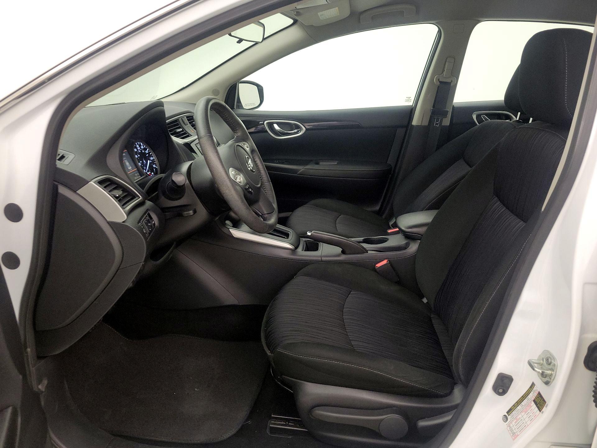 Thumbnail: 2019 Nissan Sentra - 11