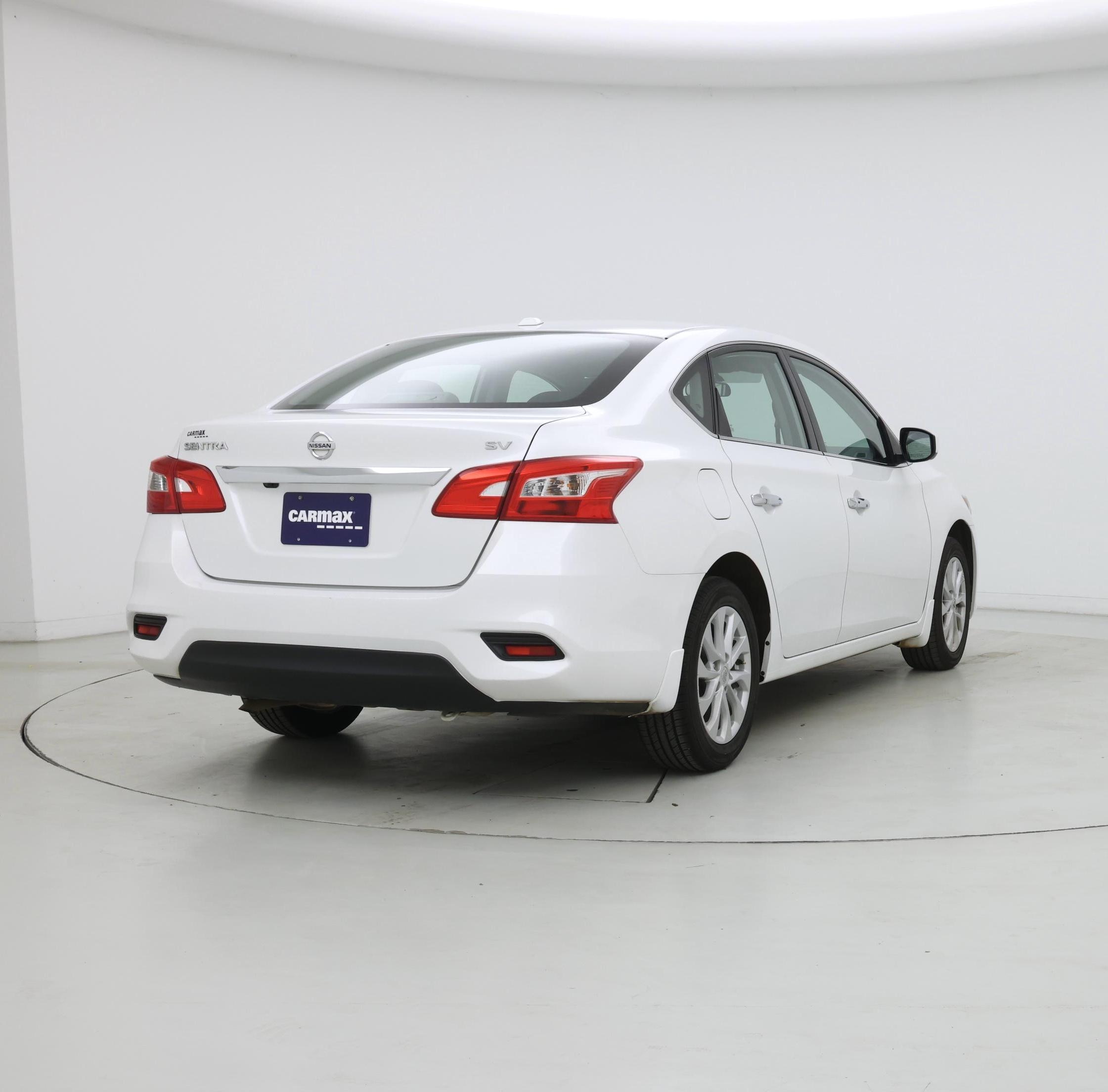 Thumbnail: 2019 Nissan Sentra - 8