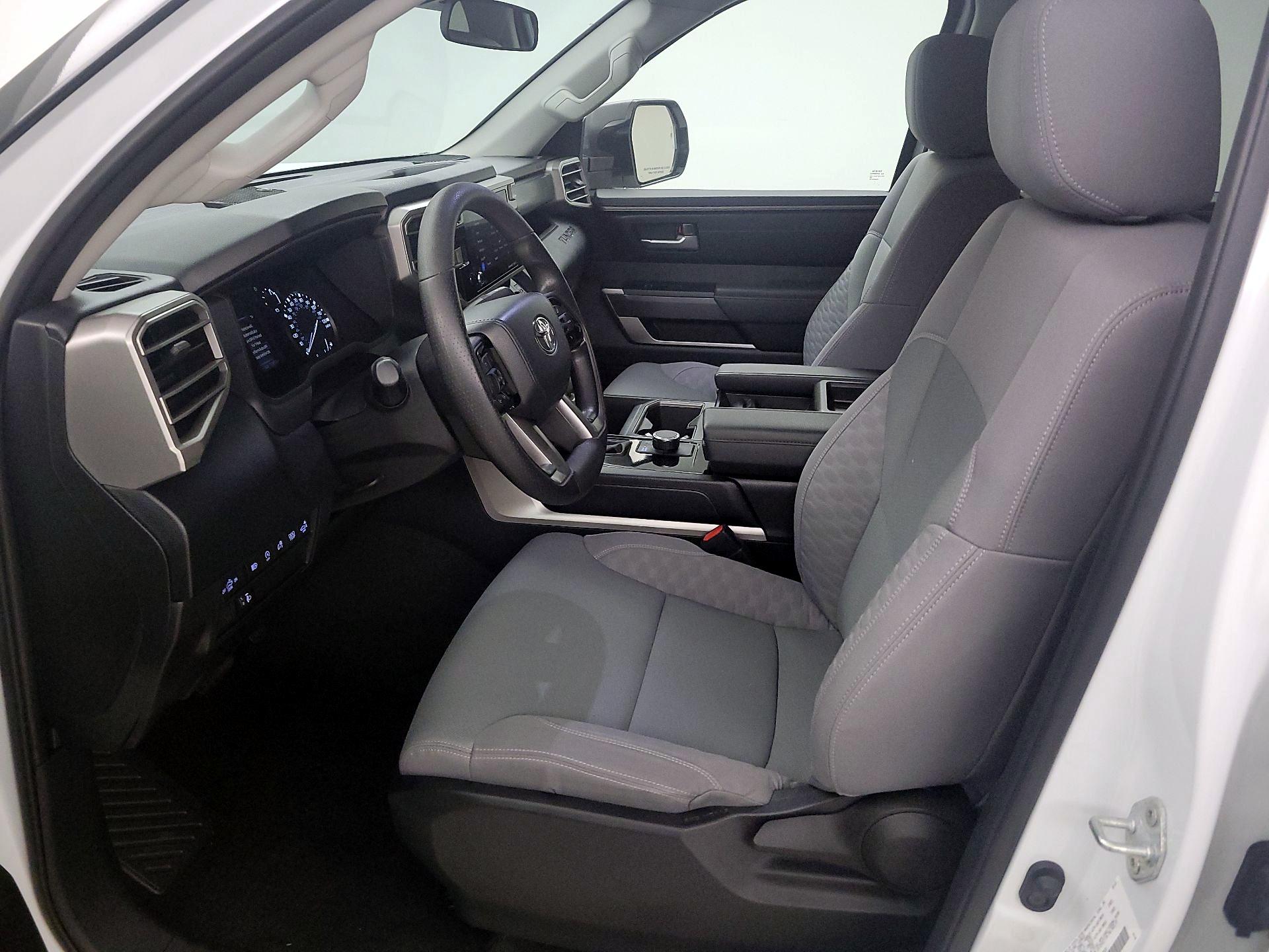 Thumbnail: 2022 Toyota Tundra - 11