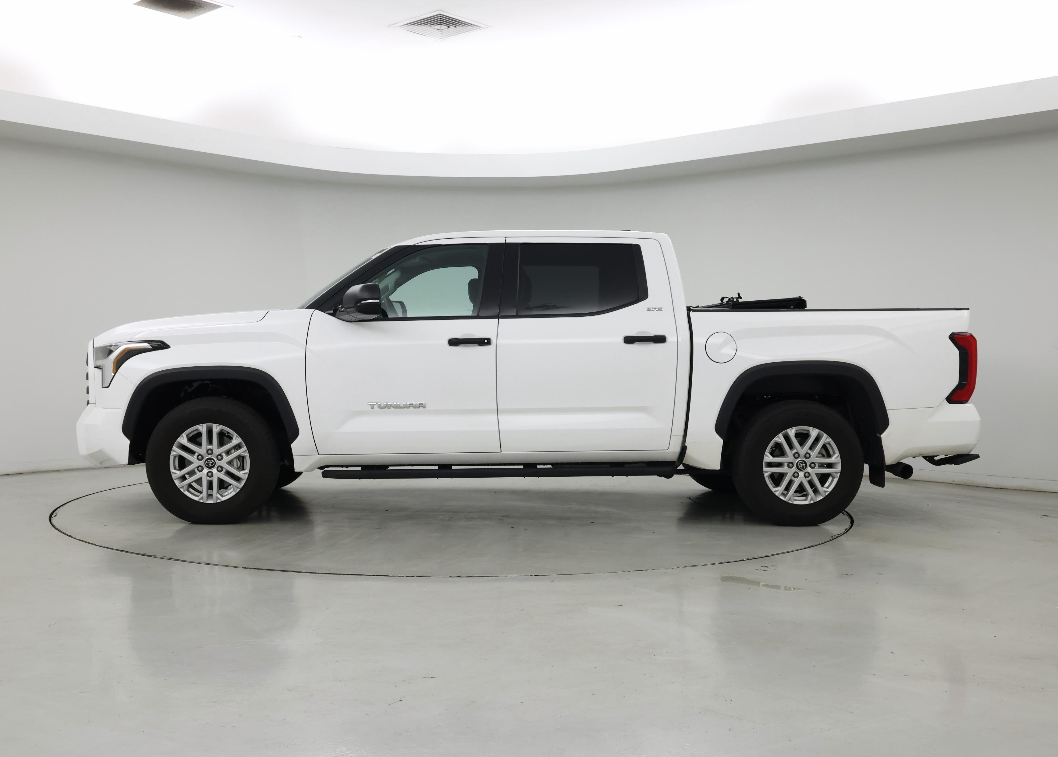 Thumbnail: 2022 Toyota Tundra - 3