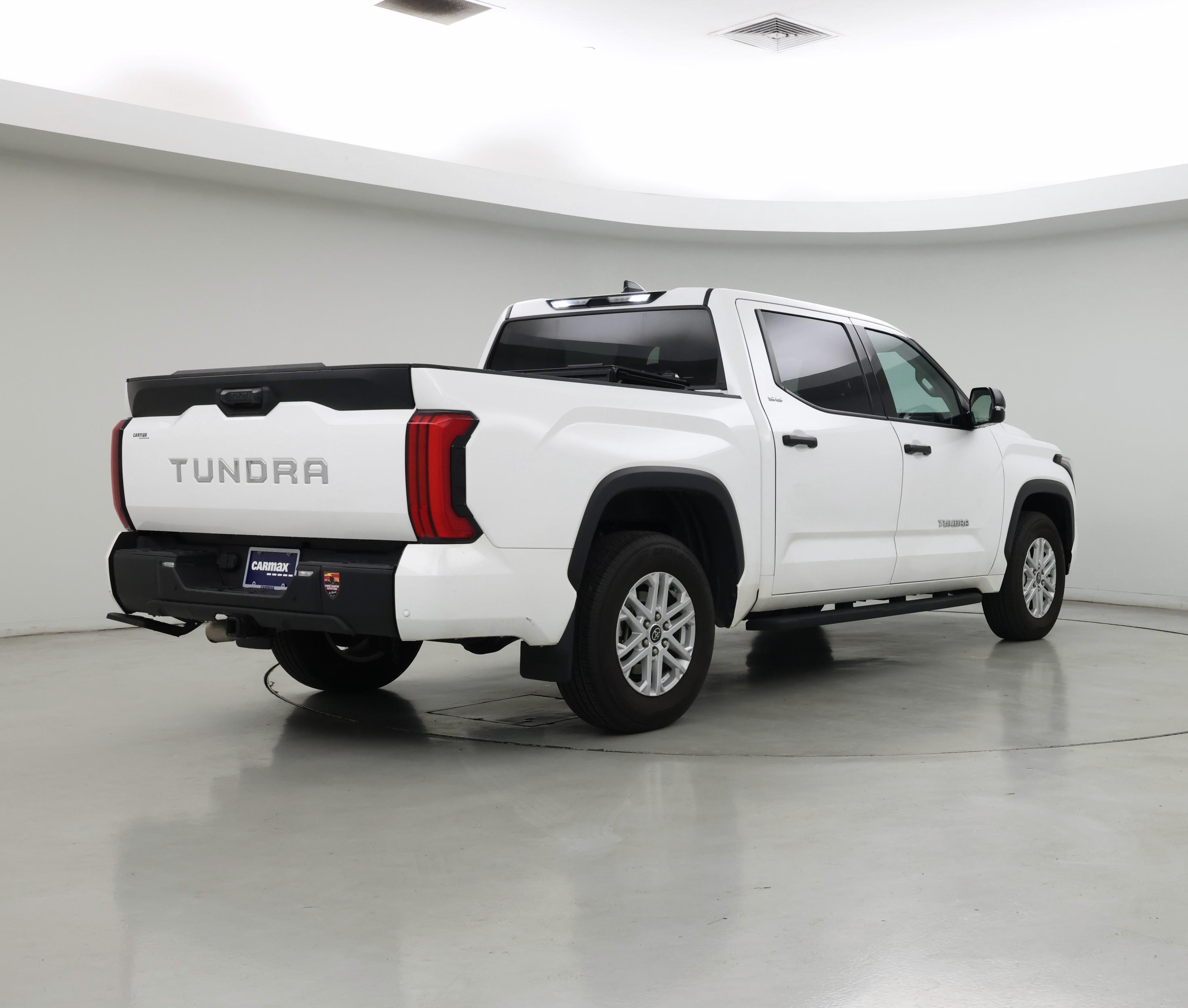 Thumbnail: 2022 Toyota Tundra - 8