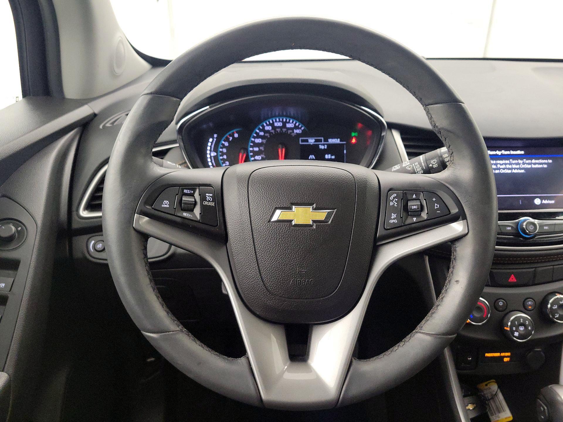 Thumbnail: 2022 Chevrolet Trax - 10