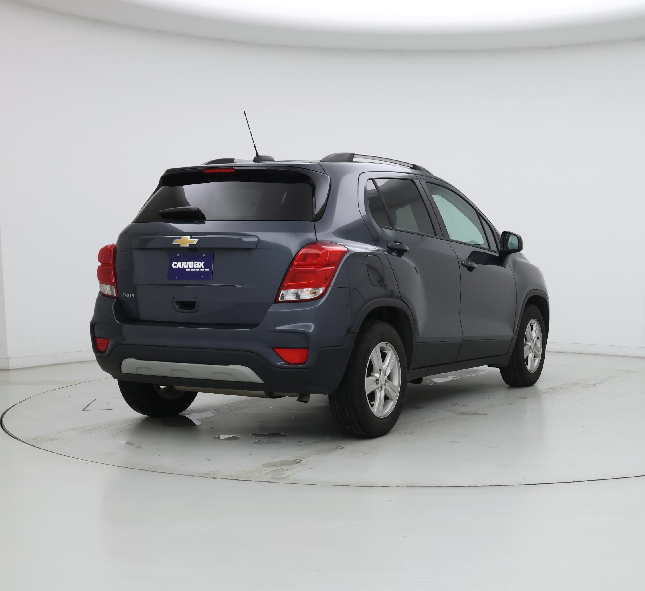 Thumbnail: 2022 Chevrolet Trax - 8