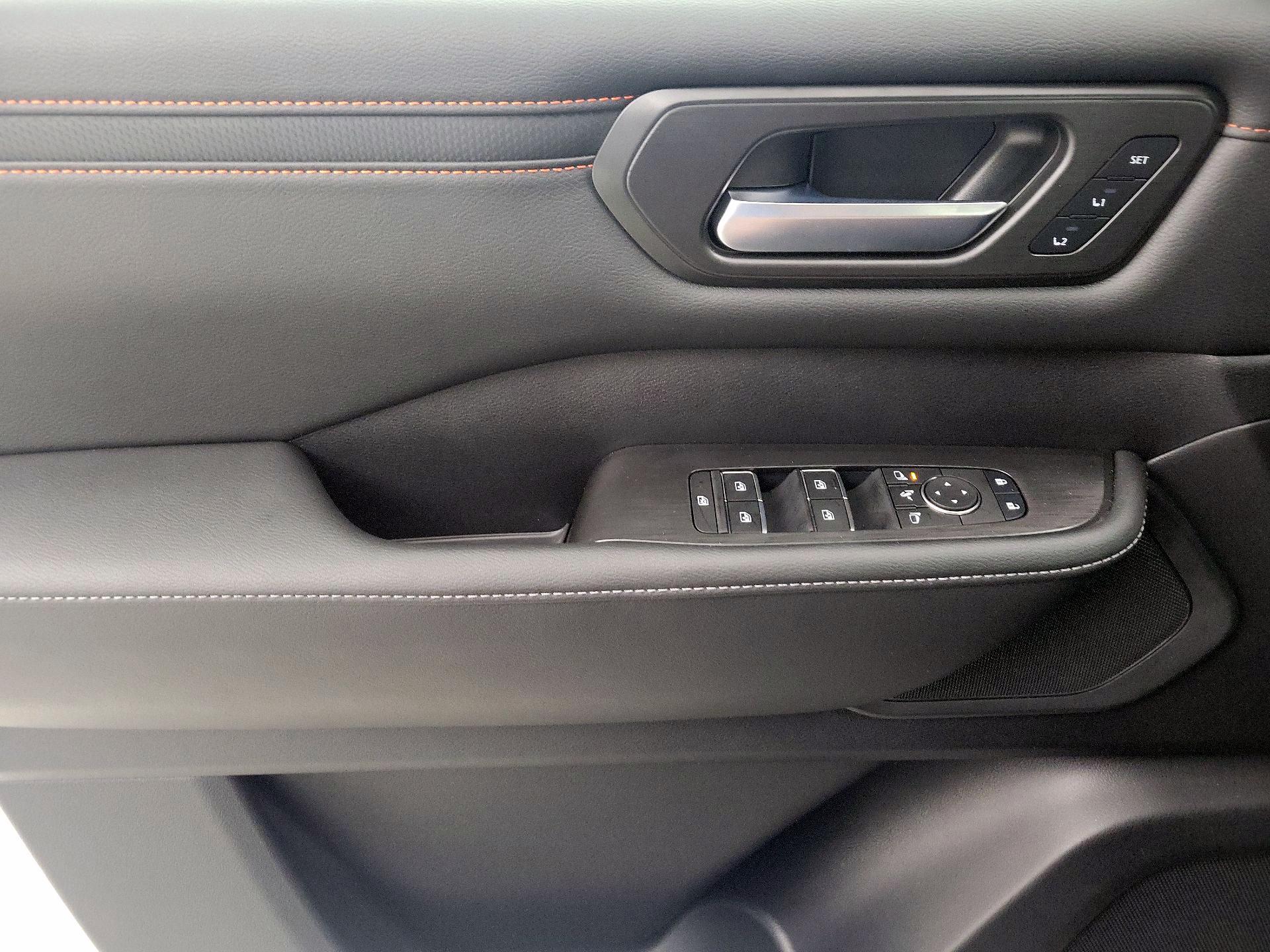 Thumbnail: 2025 Nissan Armada - 12