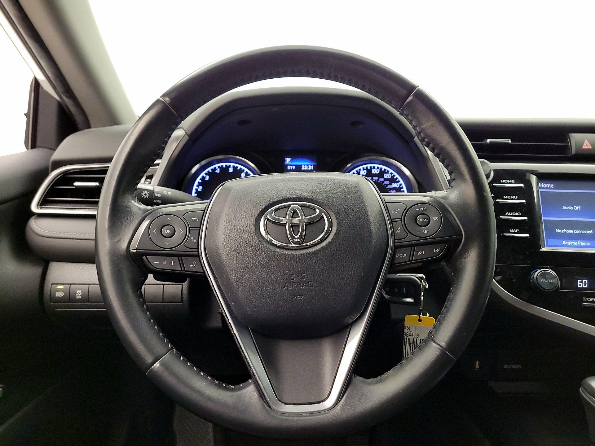 Thumbnail: 2020 Toyota Camry - 10