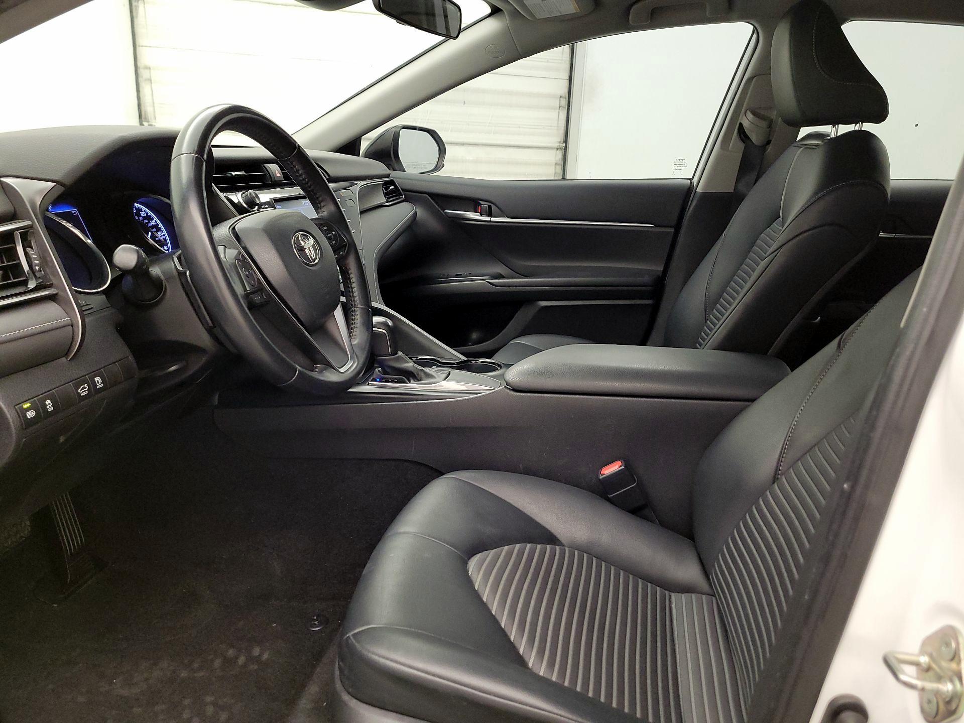 Thumbnail: 2020 Toyota Camry - 11