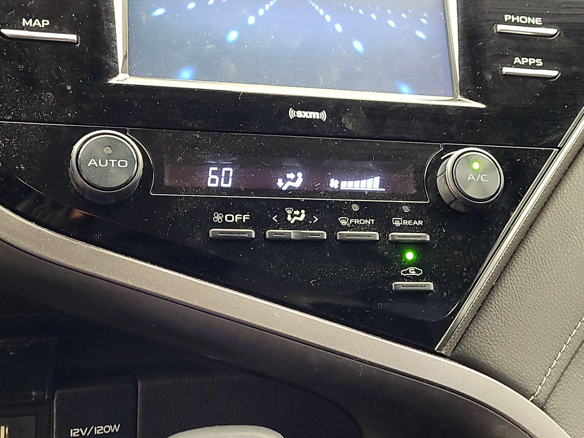 Thumbnail: 2020 Toyota Camry - 16