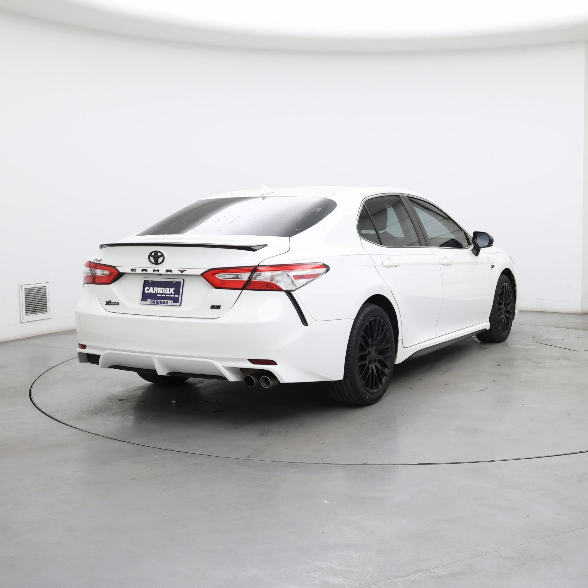 Thumbnail: 2020 Toyota Camry - 8