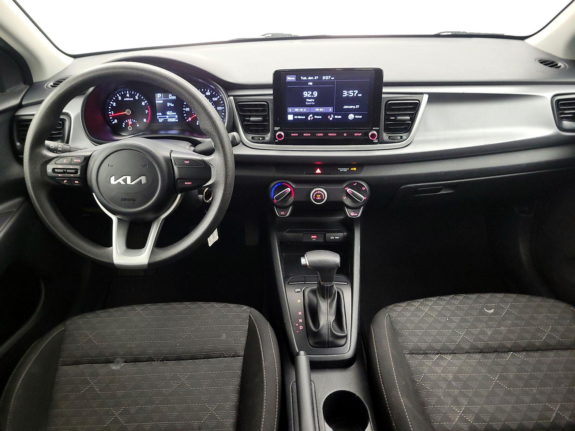 Thumbnail: 2023 Kia Rio - 9