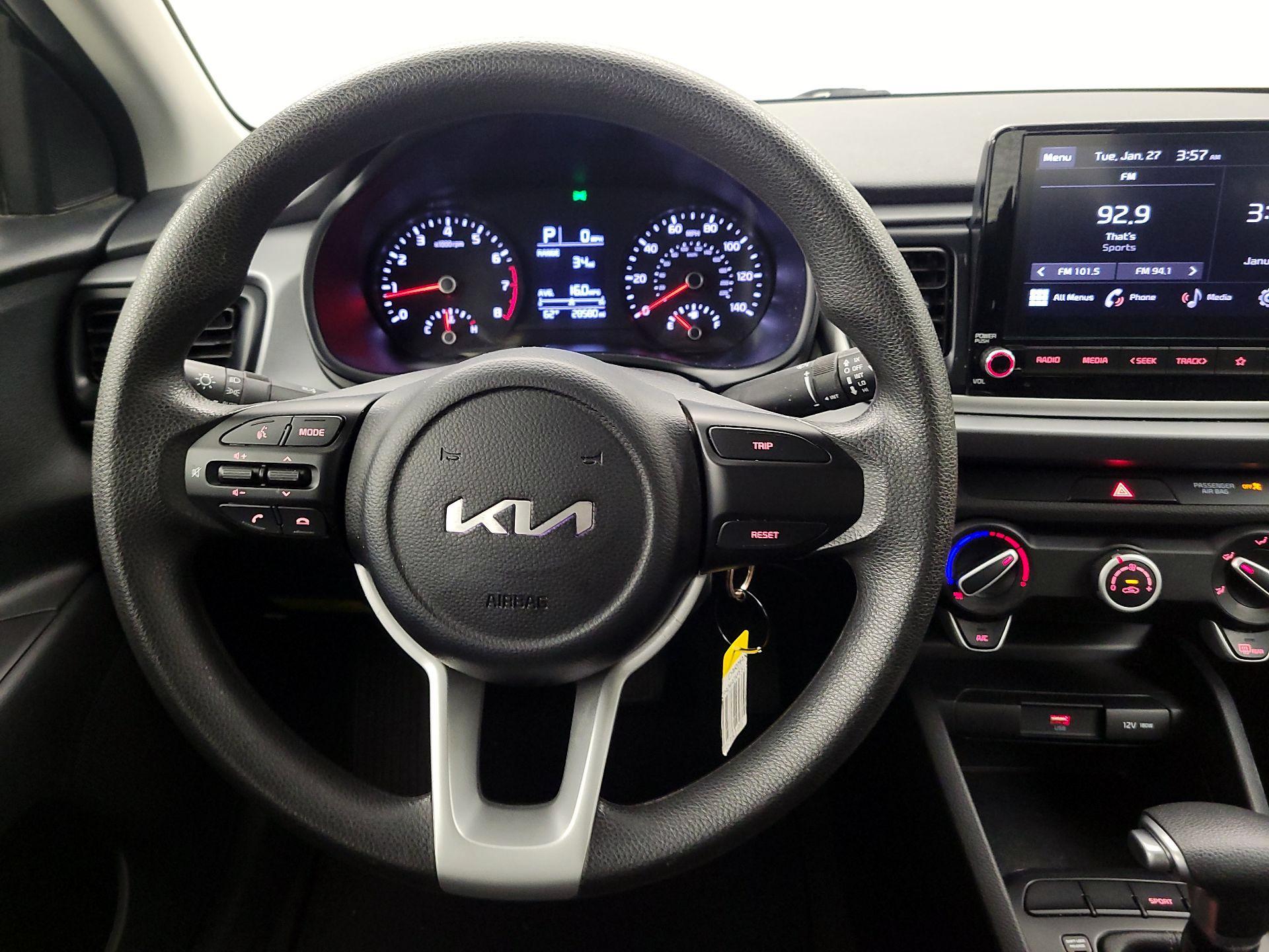 Thumbnail: 2023 Kia Rio - 10