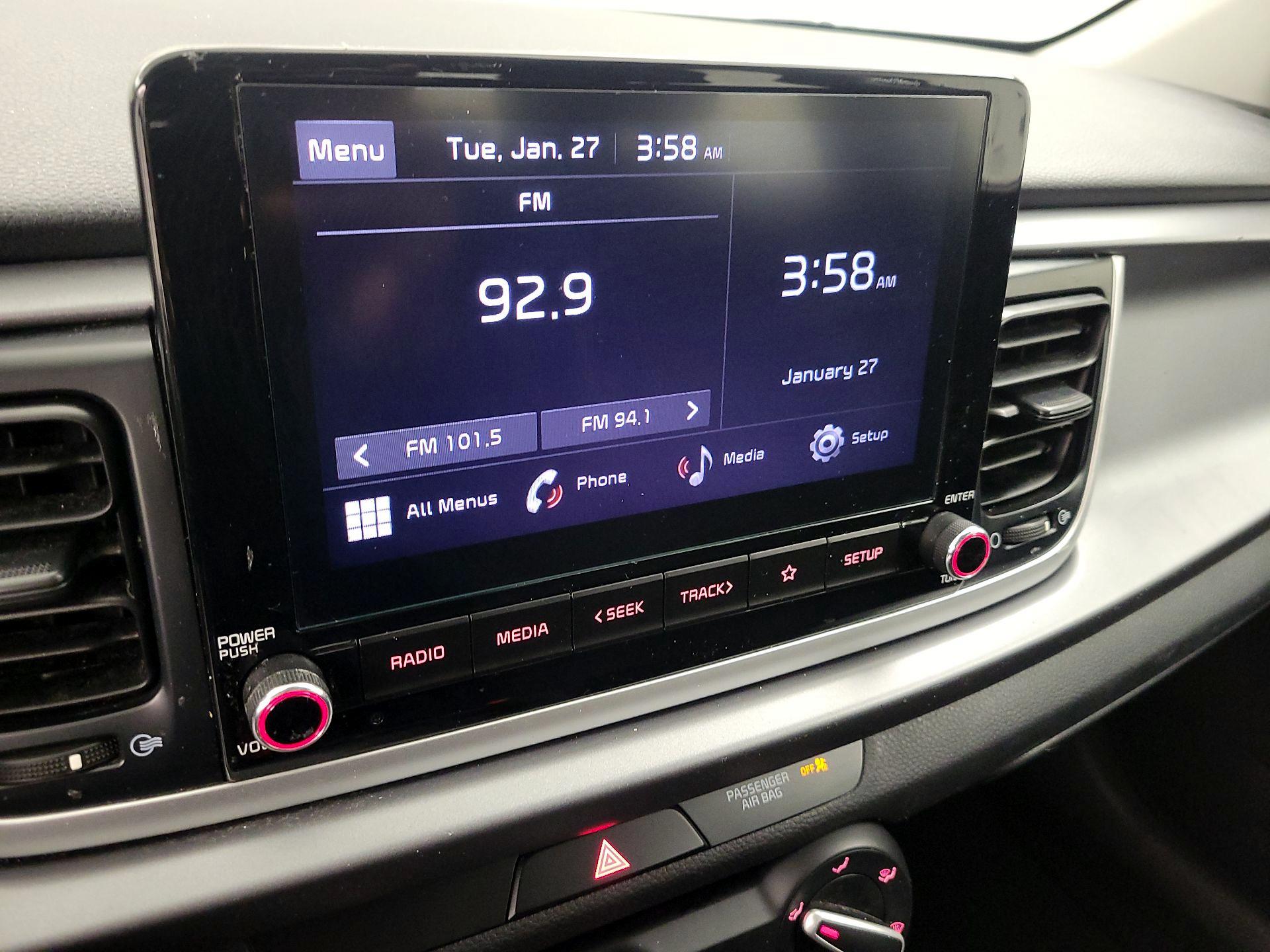 Thumbnail: 2023 Kia Rio - 15