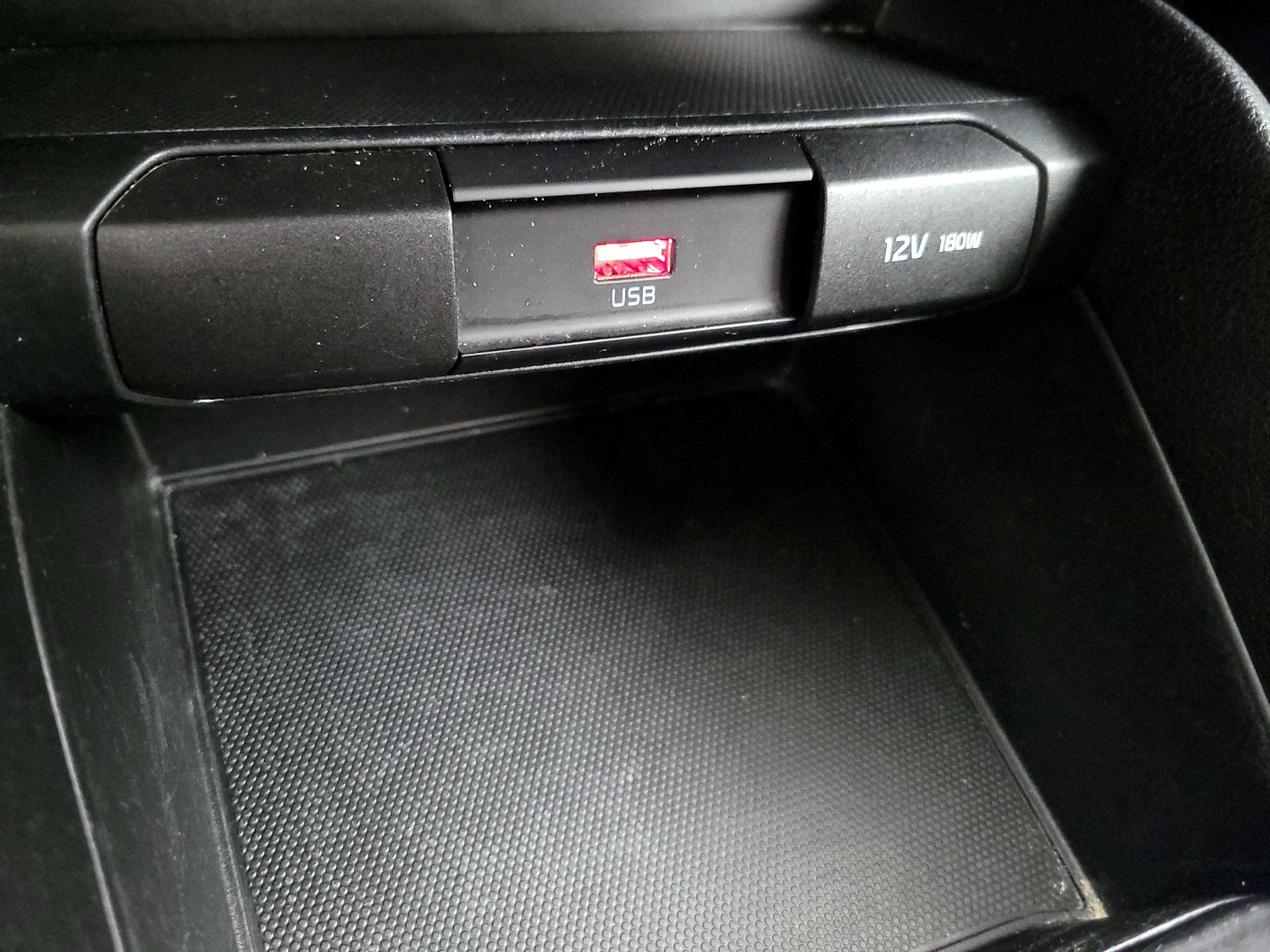 Thumbnail: 2023 Kia Rio - 18