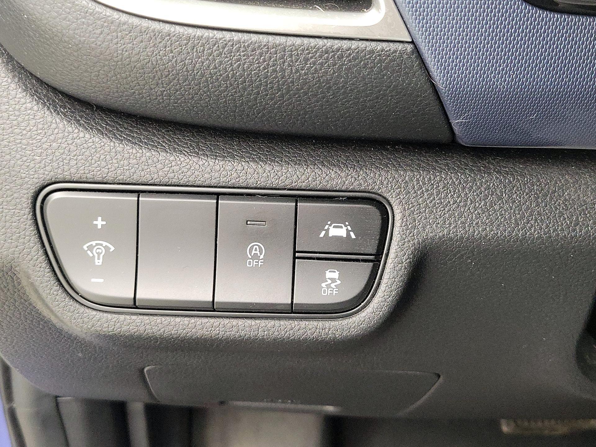 Thumbnail: 2022 Kia Seltos - 13