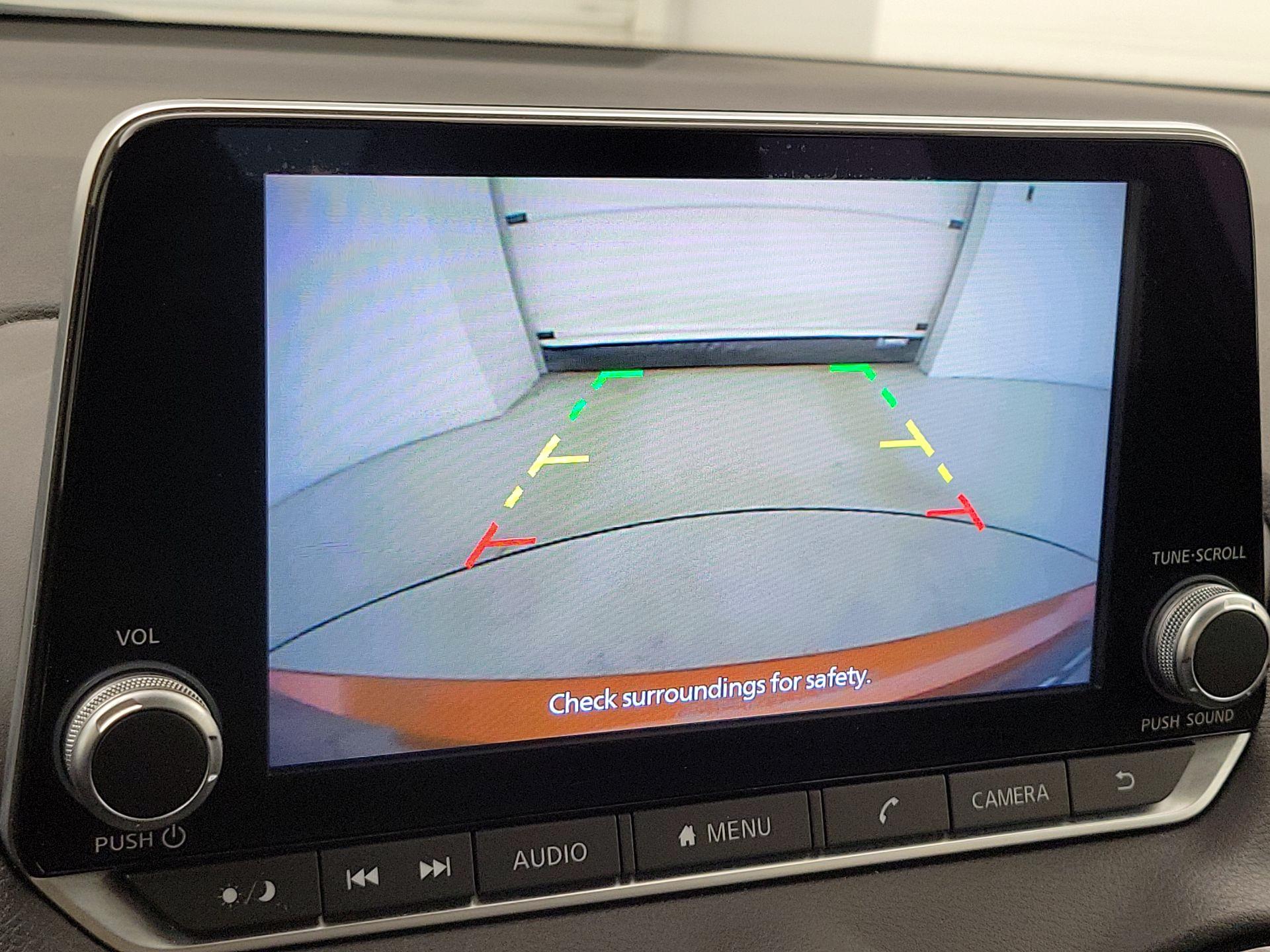 Thumbnail: 2022 Nissan Sentra - 14