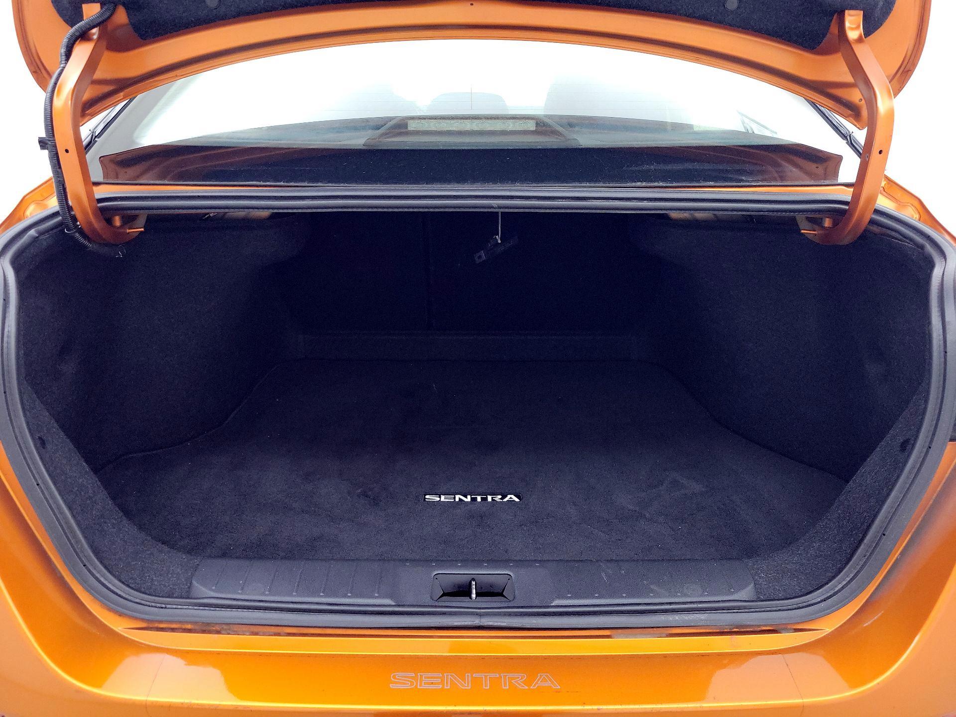 Thumbnail: 2022 Nissan Sentra - 20