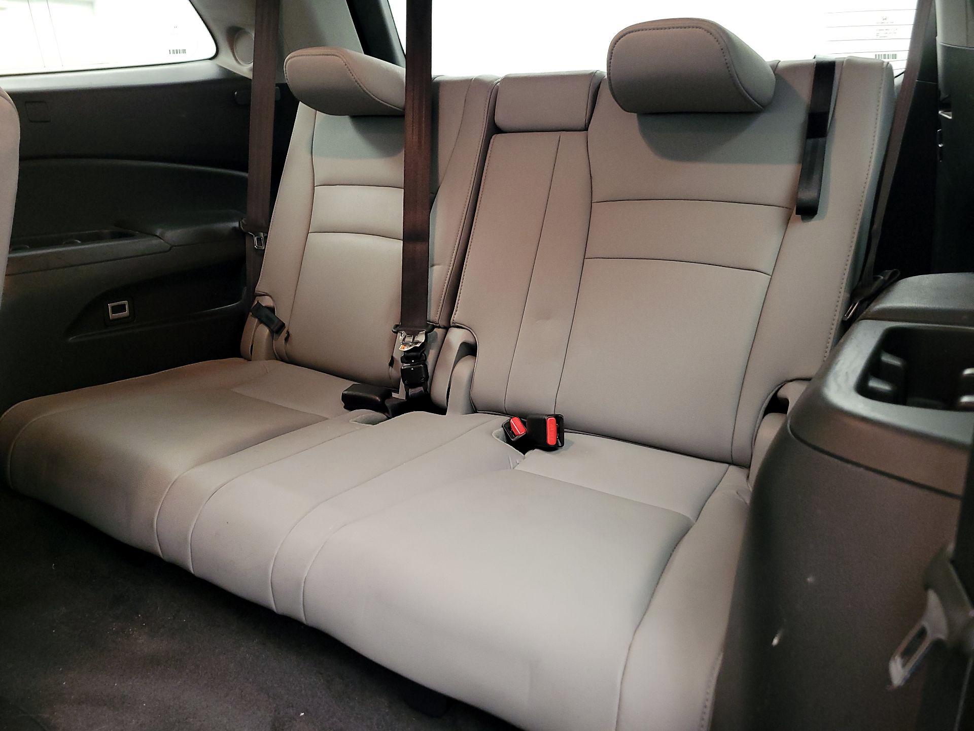 Thumbnail: 2017 Honda Pilot - 20