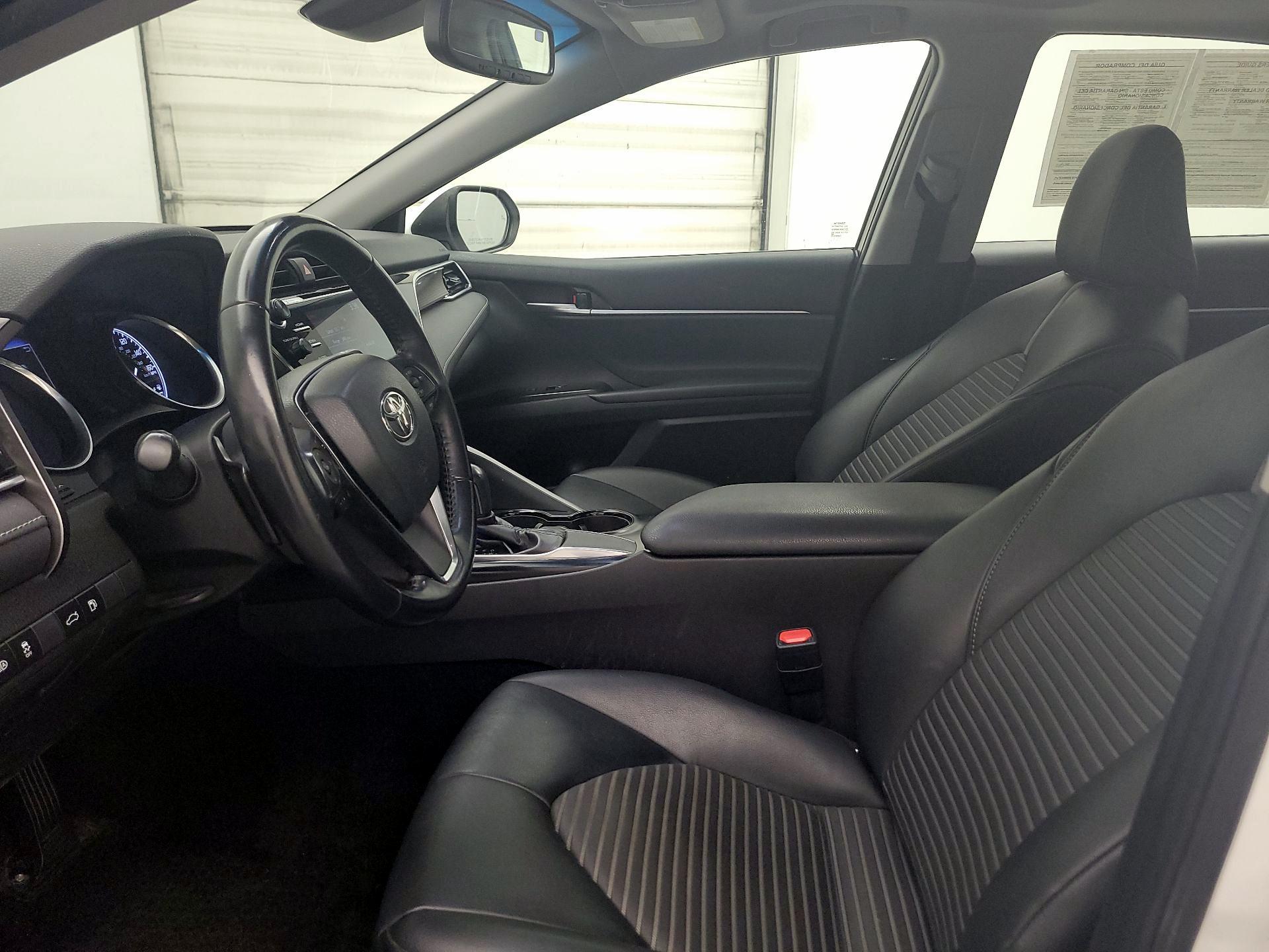 Thumbnail: 2018 Toyota Camry - 11