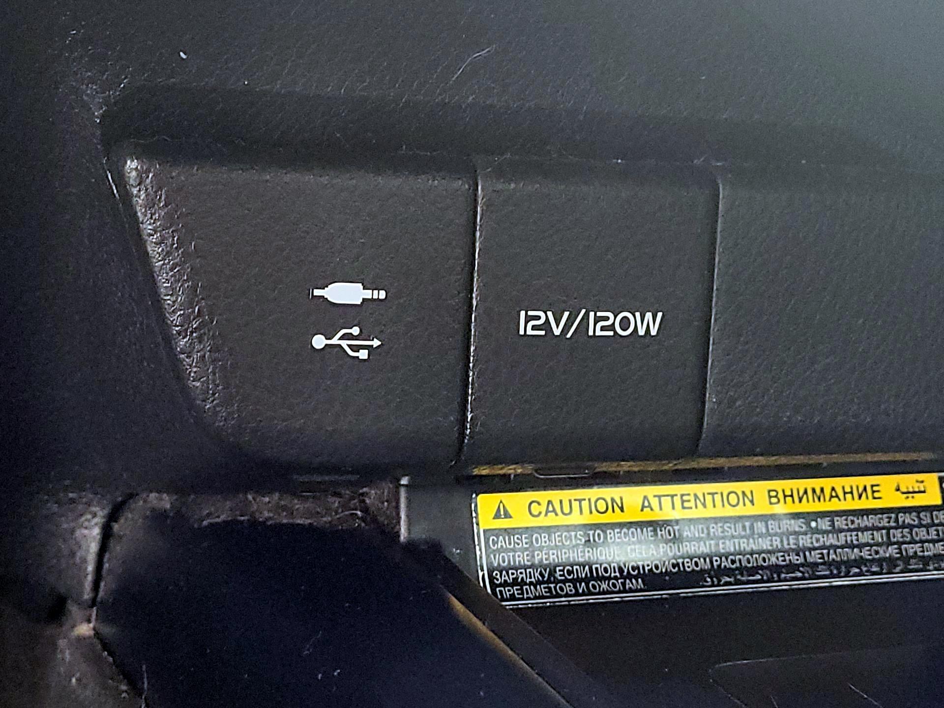 Thumbnail: 2018 Toyota Camry - 18