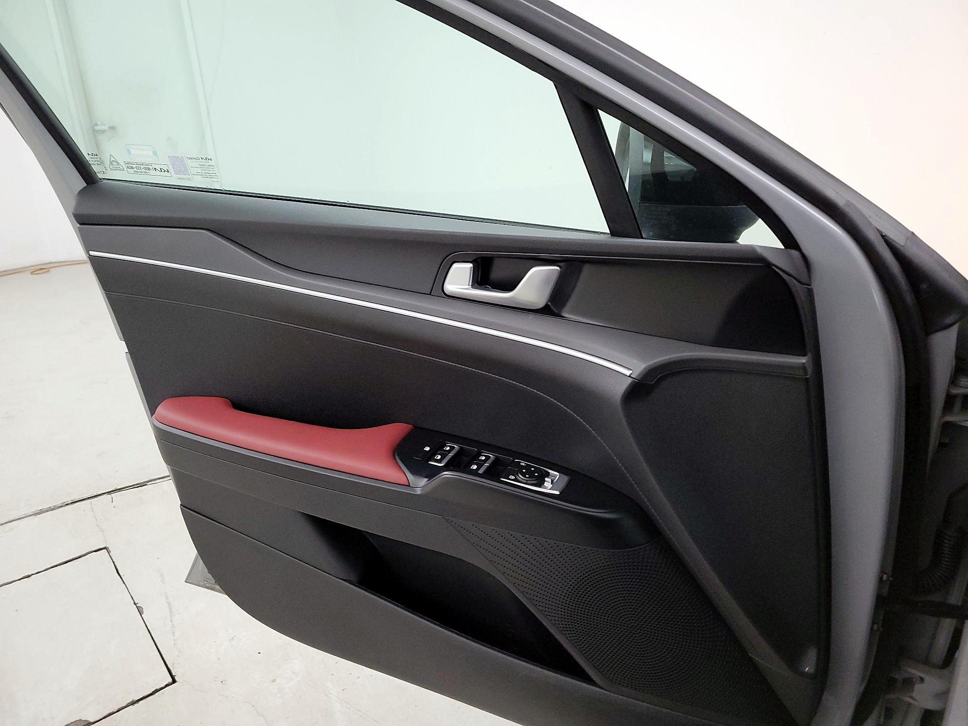 Thumbnail: 2023 Kia K5 - 12