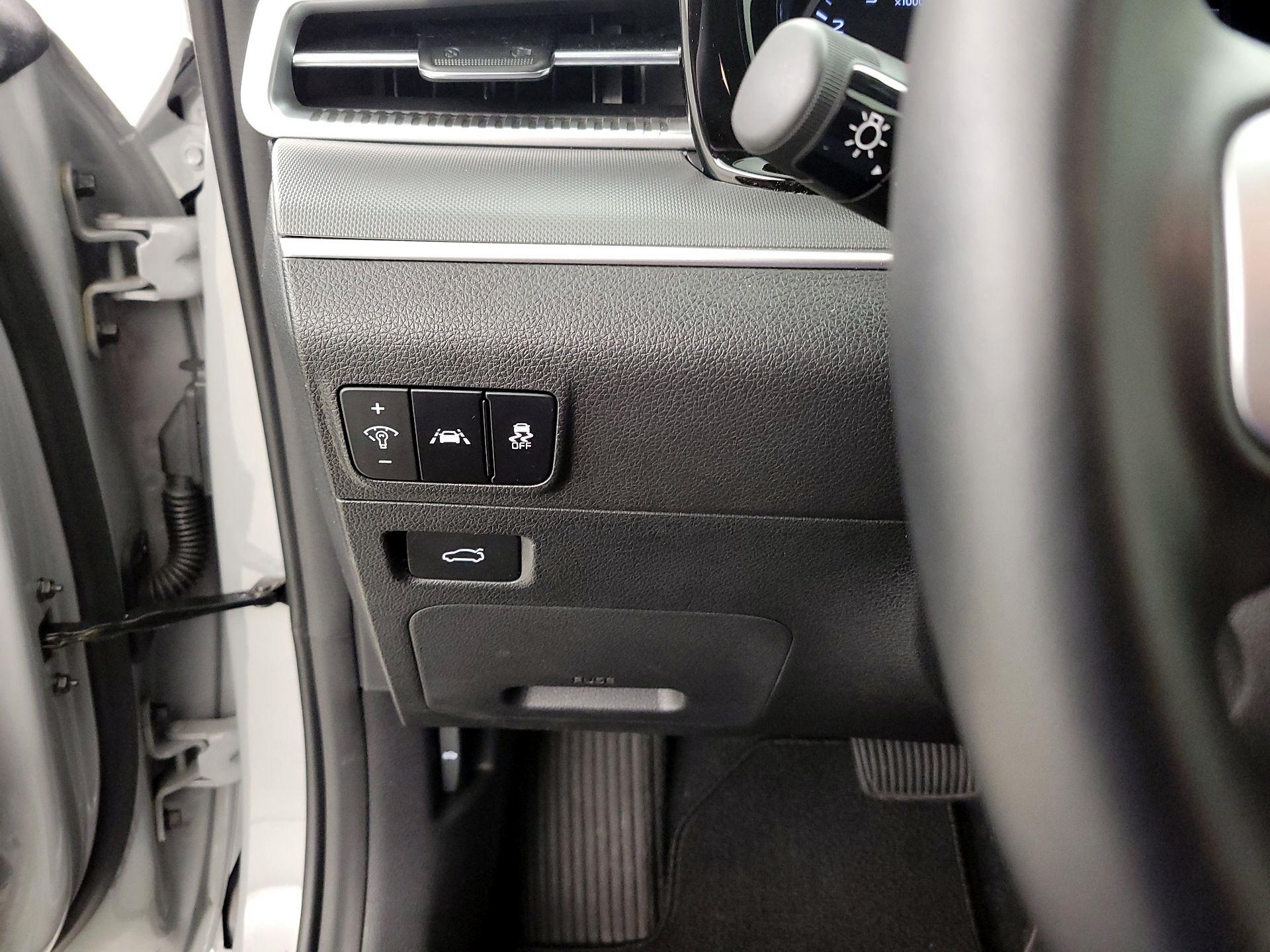 Thumbnail: 2023 Kia K5 - 13