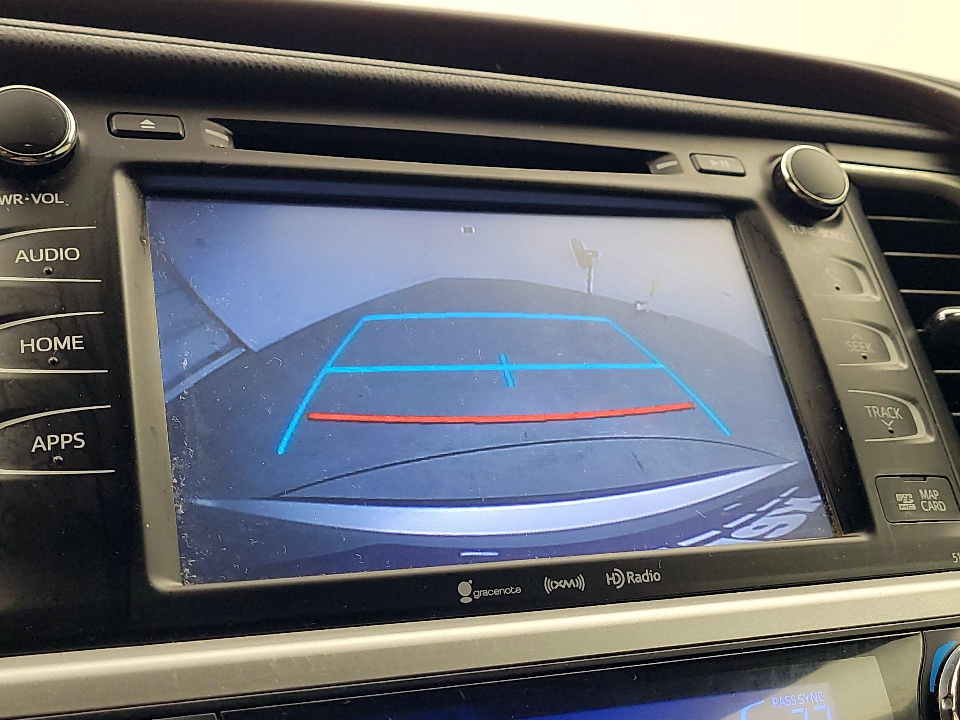 Thumbnail: 2019 Toyota Highlander - 14