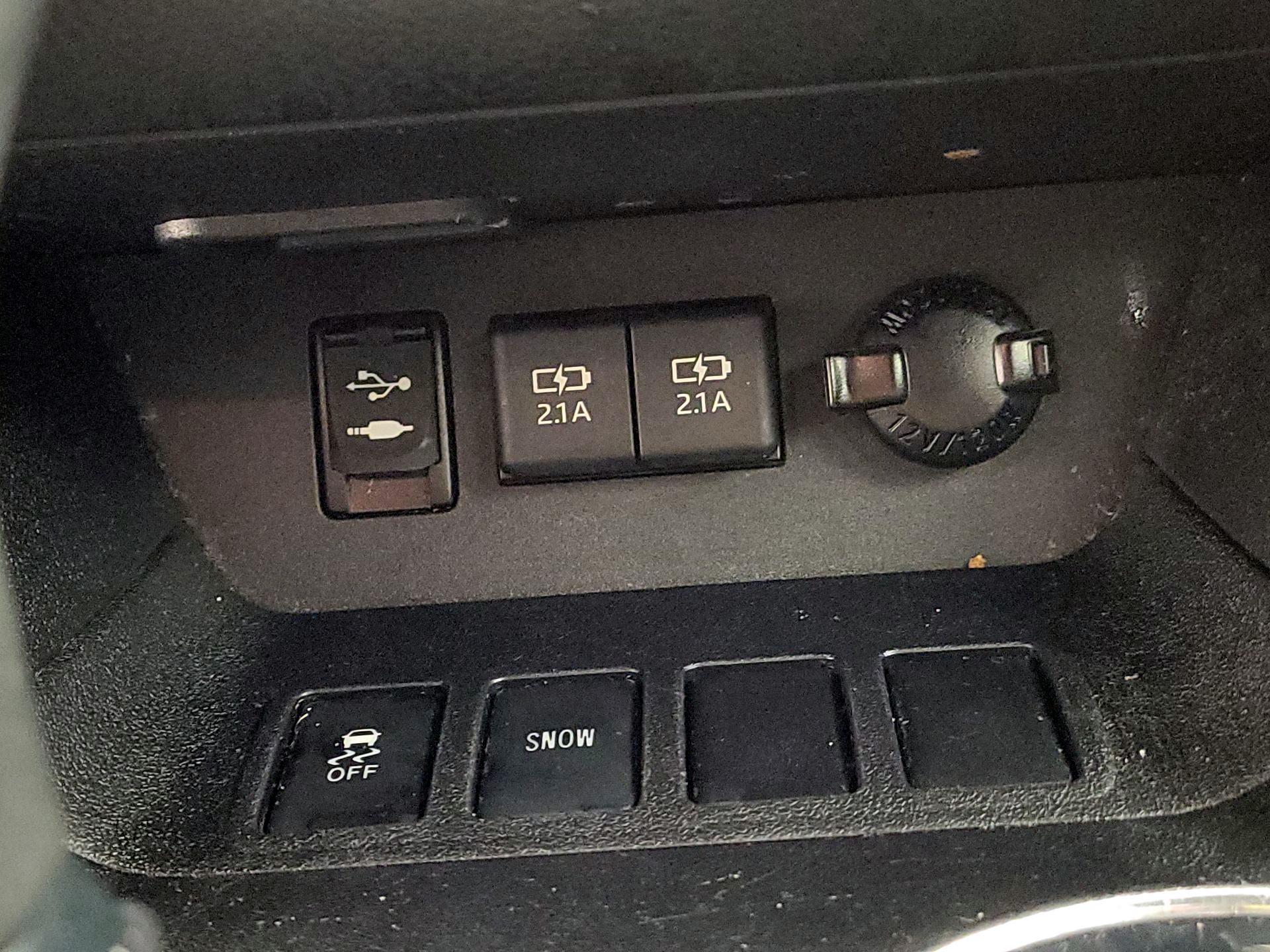 Thumbnail: 2019 Toyota Highlander - 18