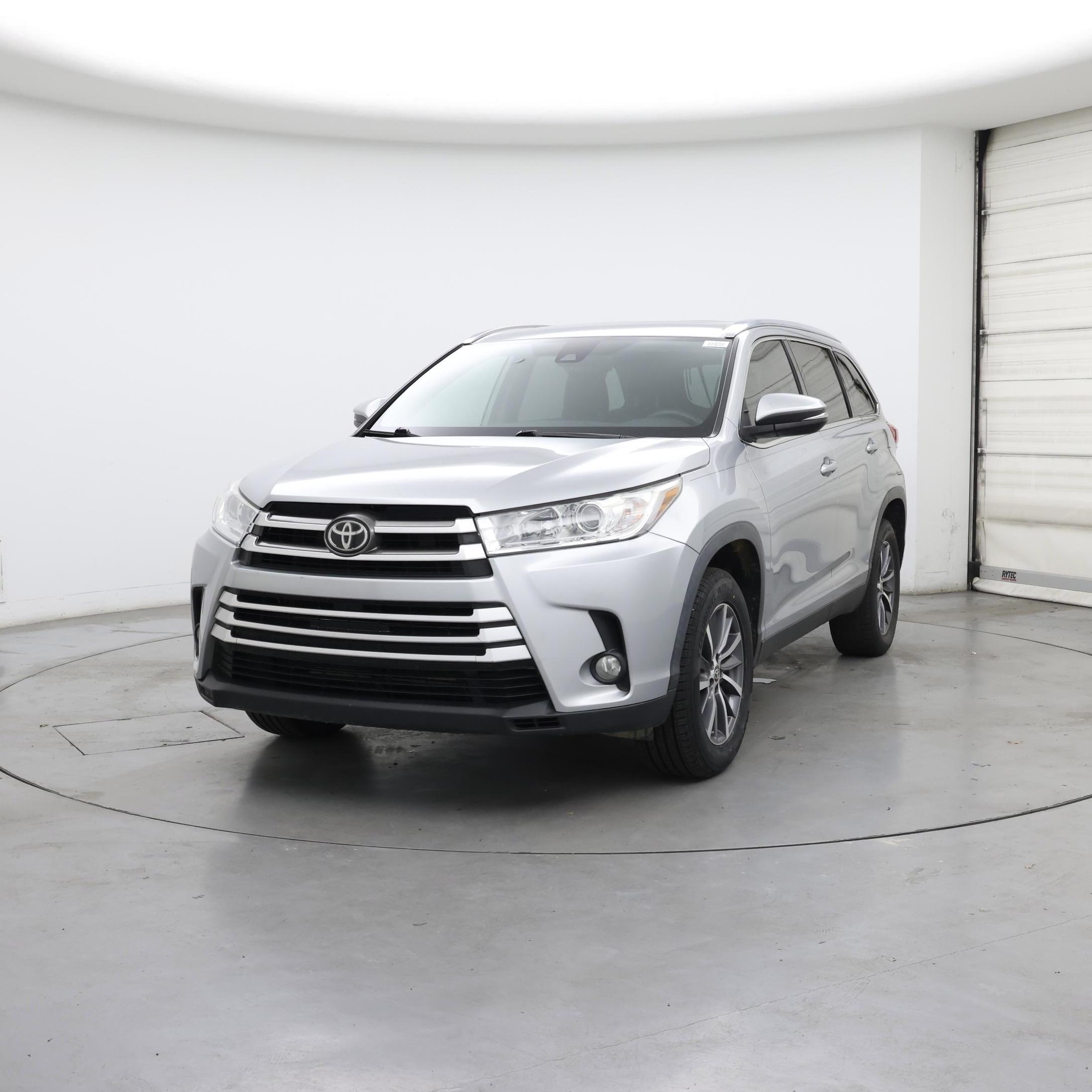 Thumbnail: 2019 Toyota Highlander - 4