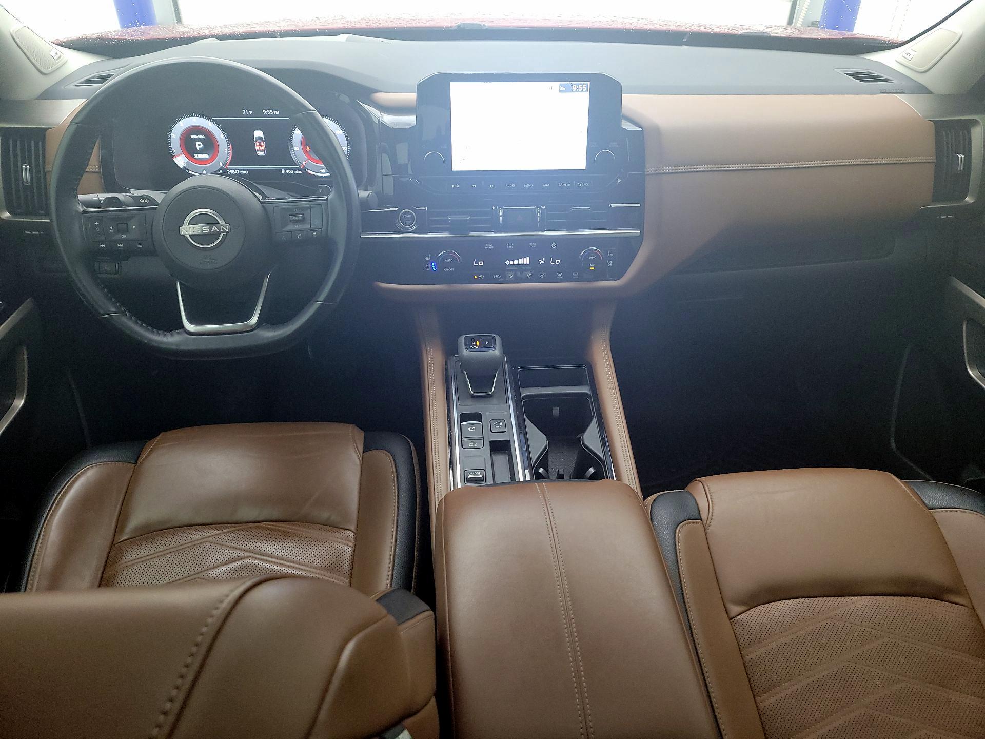 Thumbnail: 2023 Nissan Pathfinder - 9