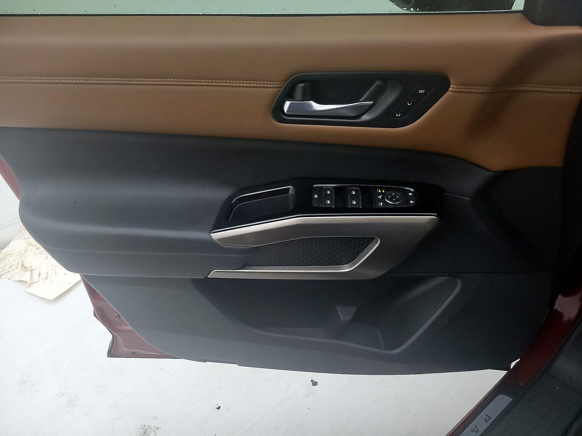 Thumbnail: 2023 Nissan Pathfinder - 12