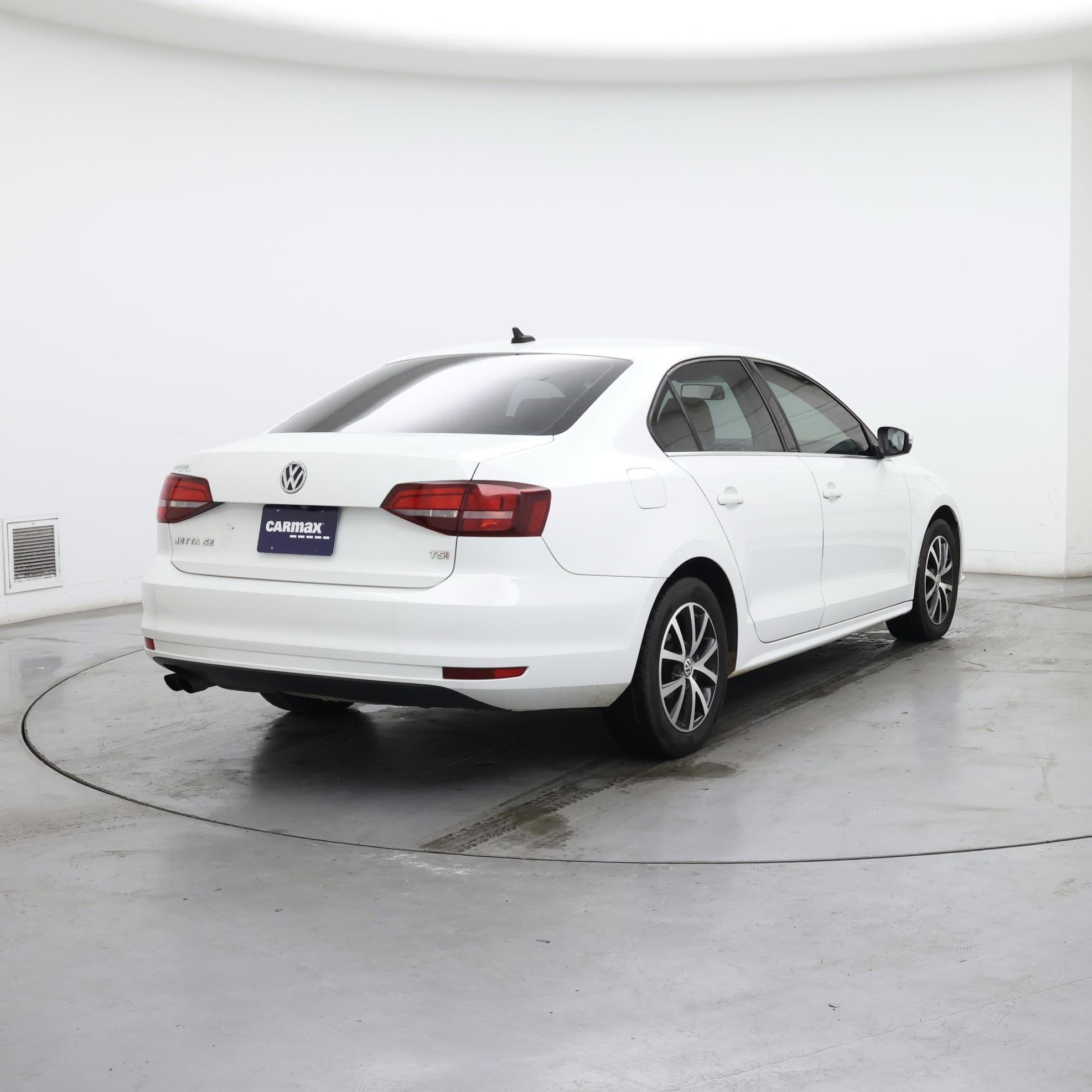 Thumbnail: 2017 Volkswagen Jetta - 8