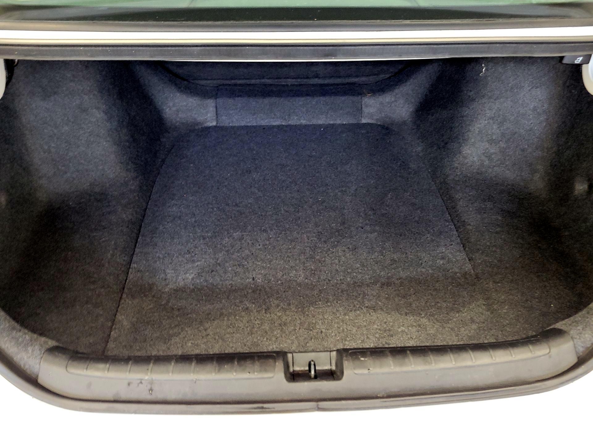 Thumbnail: 2018 Honda Accord - 16