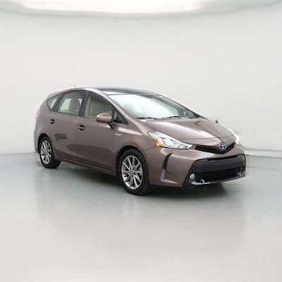2017 Toyota Prius v Five