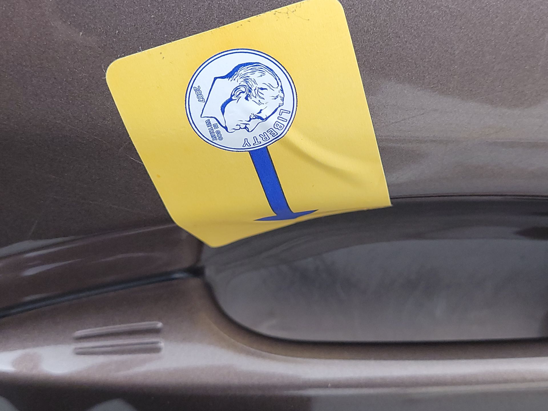 Thumbnail: 2017 Toyota Prius v - 20