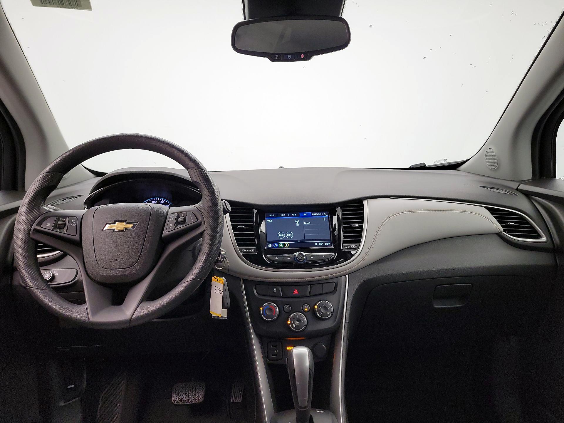 Thumbnail: 2018 Chevrolet Trax - 9