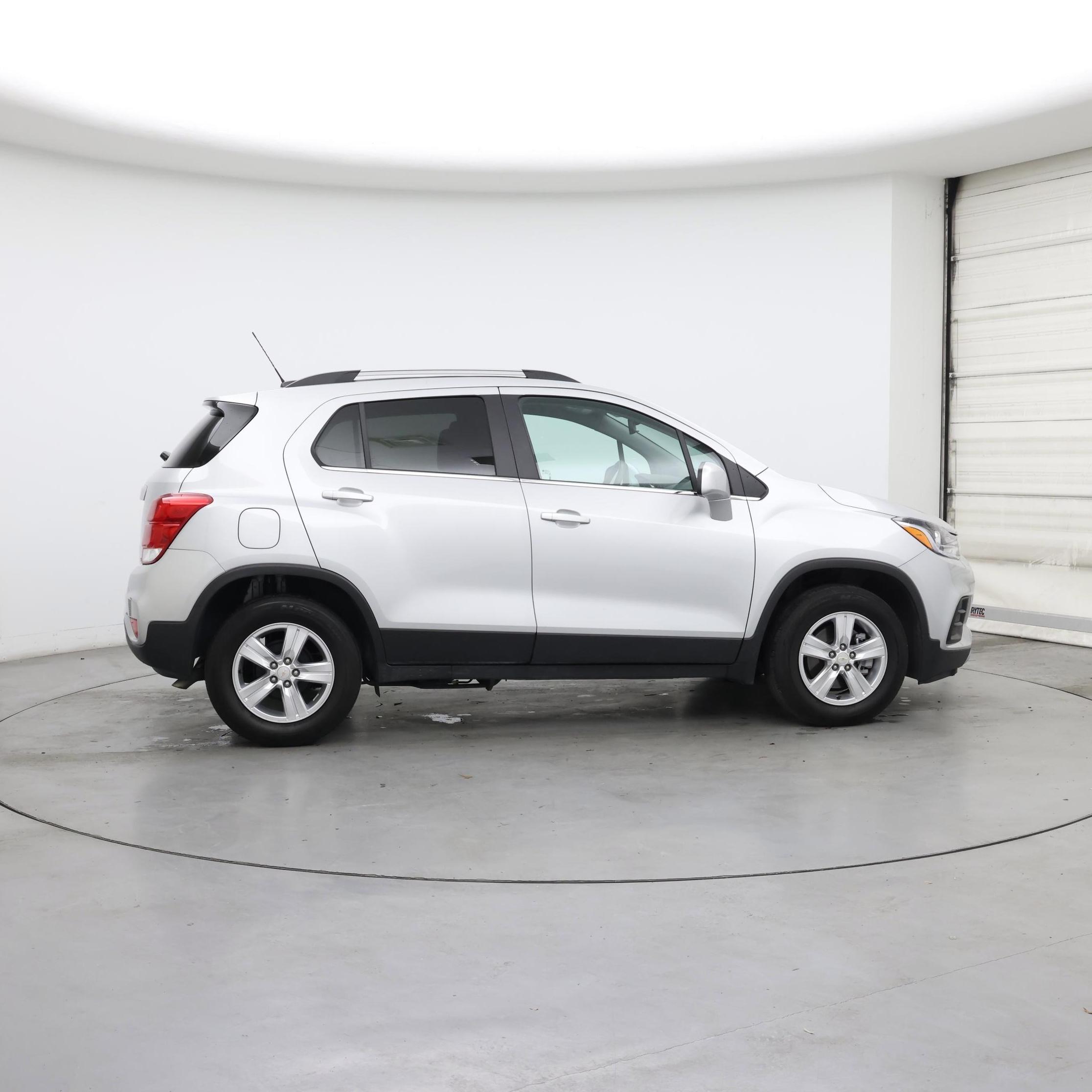 Thumbnail: 2018 Chevrolet Trax - 7