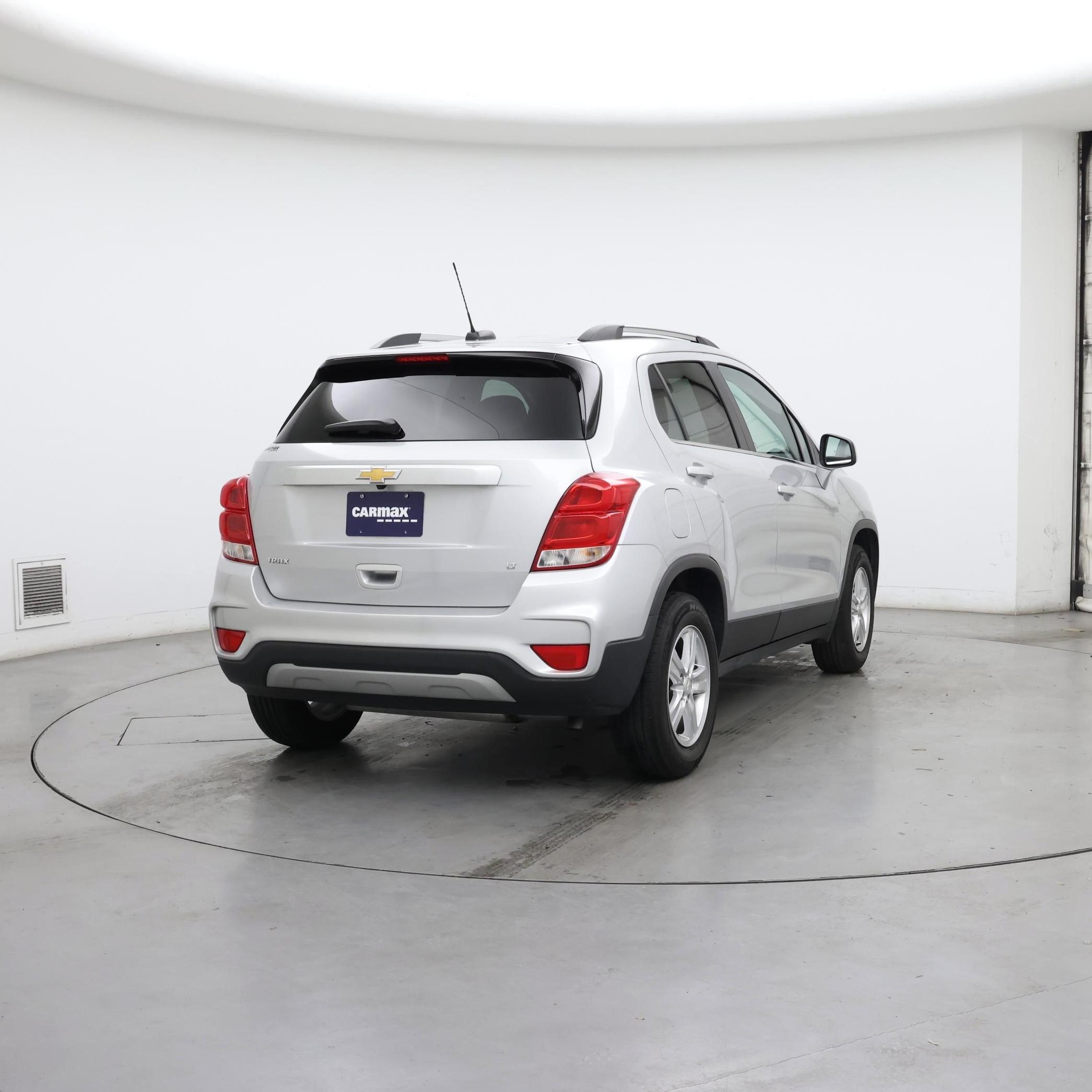 Thumbnail: 2018 Chevrolet Trax - 8