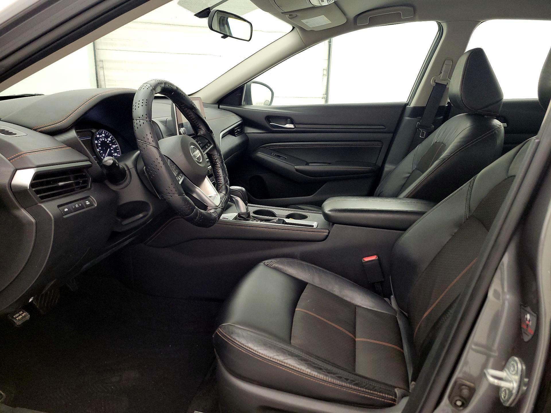 Thumbnail: 2019 Nissan Altima - 11