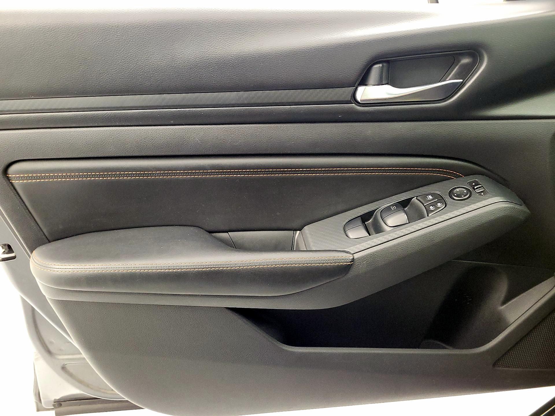 Thumbnail: 2019 Nissan Altima - 12