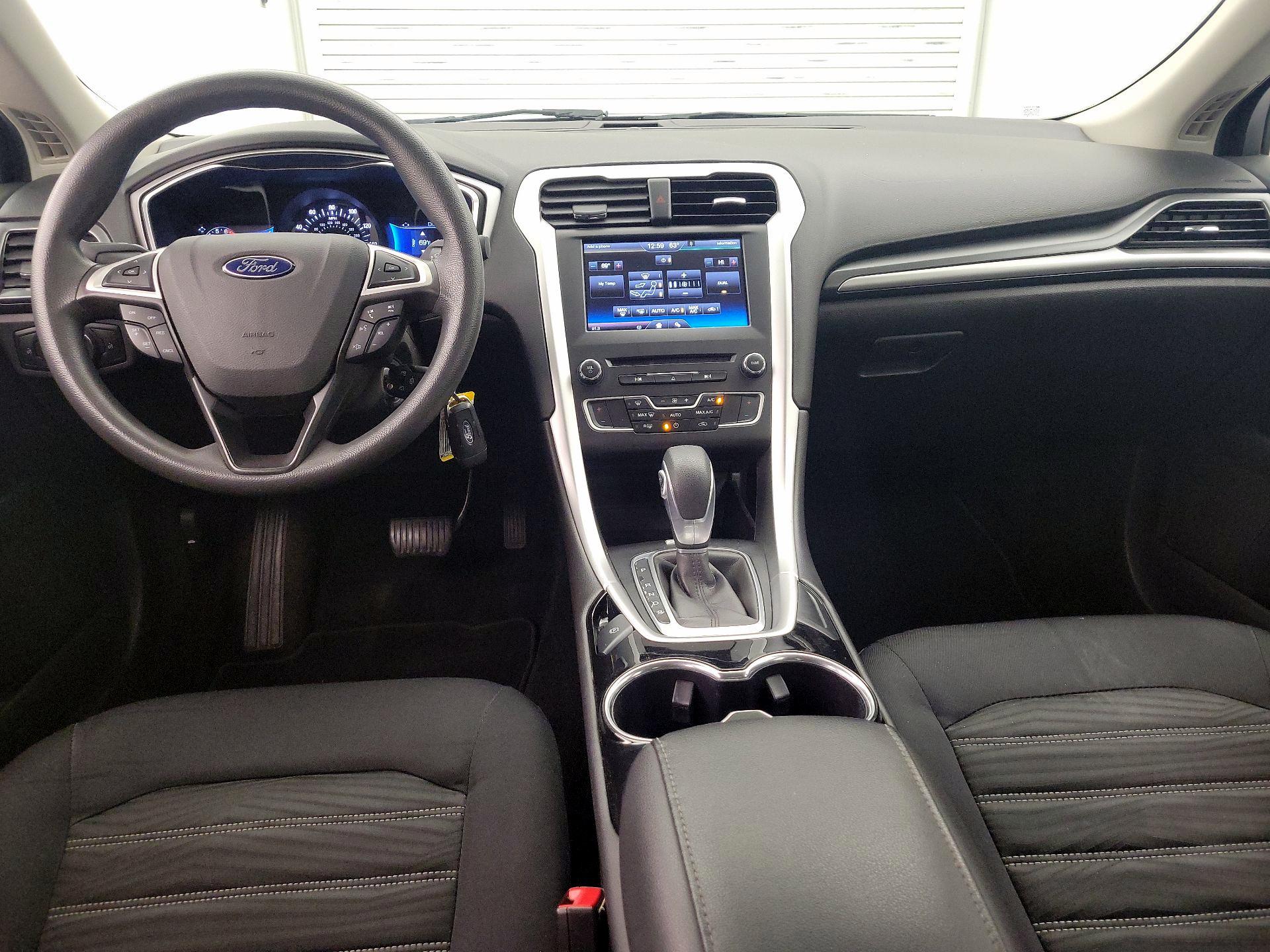 Thumbnail: 2016 Ford Fusion - 9